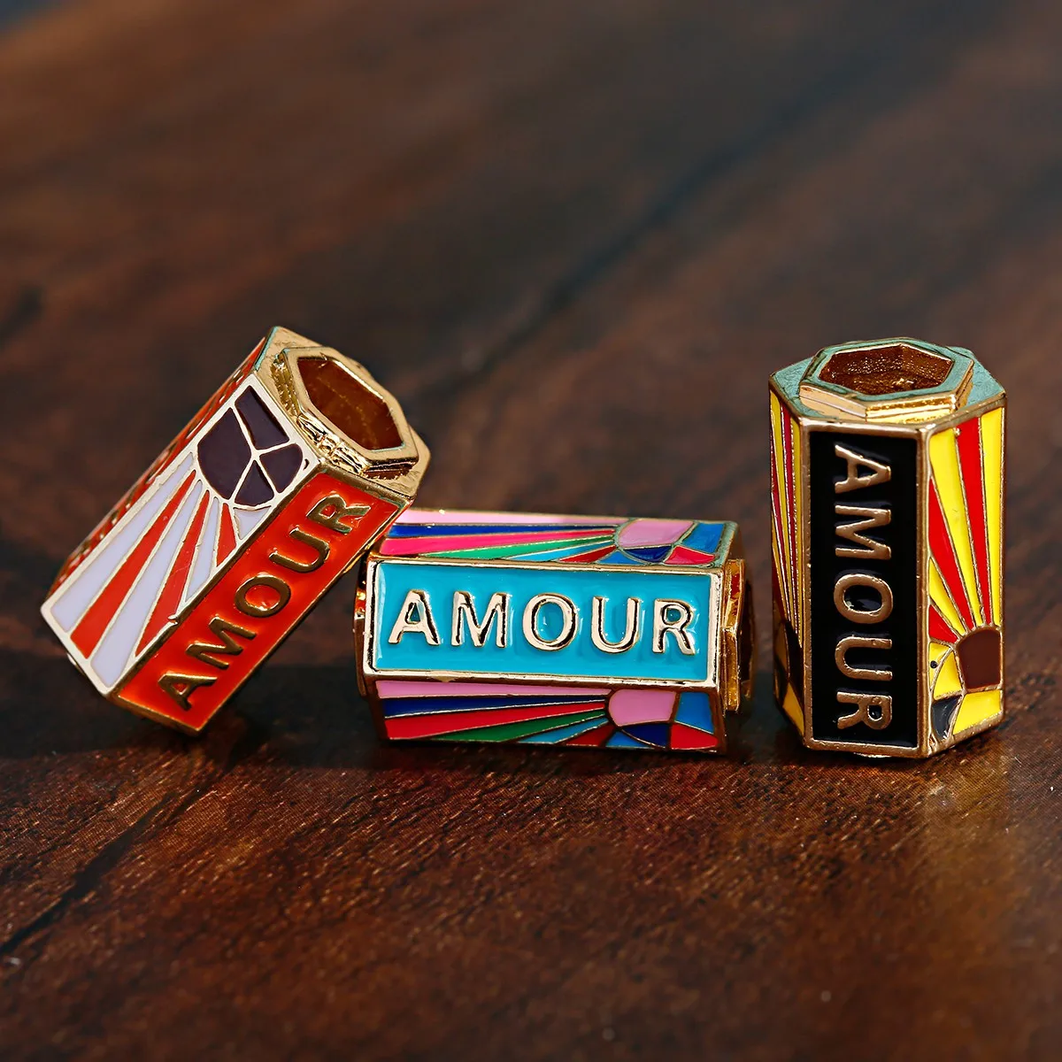 кулон Amour Dripping Oil Charms Tube Metal Brass Based Spacor Beads Designer Supplies DIY Bead Accessory For Making Necklace
кулон Amour Dripping Oil Charms Tube Metal Brass Based Spacor Beads Designer Supplies DIY Bead Accessory For Making Necklace