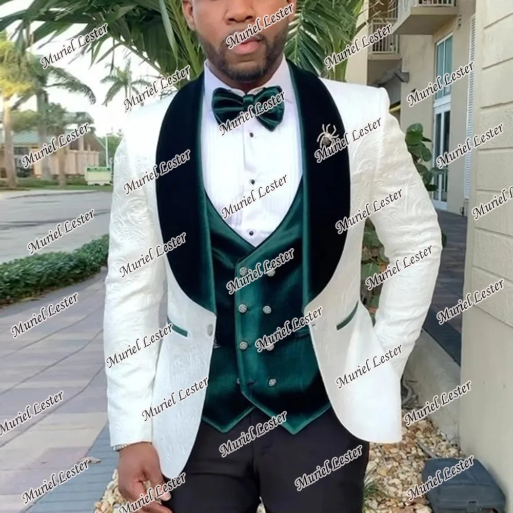 White Jacquard Men Suits Burgundy Velvet Lapel Jacket+Vest+Pants Groom Wear Wedding Tuxedos Custom Made Trajes Para Hombre 2022
White Jacquard Men Suits Burgundy Velvet Lapel Jacket+Vest+Pants Groom Wear Wedding Tuxedos Custom Made Trajes Para Hombre 2022