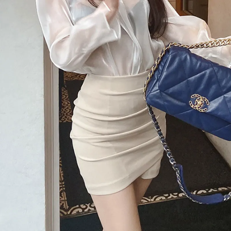 2020 Irregular pleated short skirt women's summer bag skirt short summer high waist thin skirt
2020 Irregular pleated short skirt women's summer bag skirt short summer high waist thin skirt