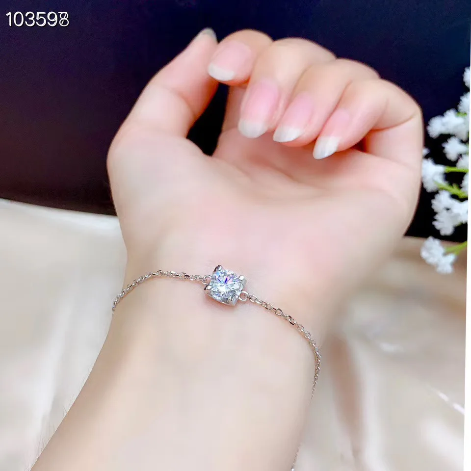 Moissanite D VVS Women's Bracelet 925 pure silver diamond bracelet latest style hot sale promotion
Moissanite D VVS Women's Bracelet 925 pure silver diamond bracelet latest style hot sale promotion