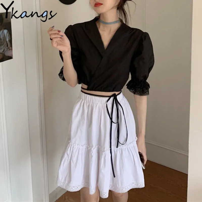 Sexy Lace Turn Collar Short Sleeve V-neck Blouses 2021 Women Summer Goblincore High Waisted Y2k Pleated White Patchwork Skirts
Sexy Lace Turn Collar Short Sleeve V-neck Blouses 2021 Women Summer Goblincore High Waisted Y2k Pleated White Patchwork Skirts