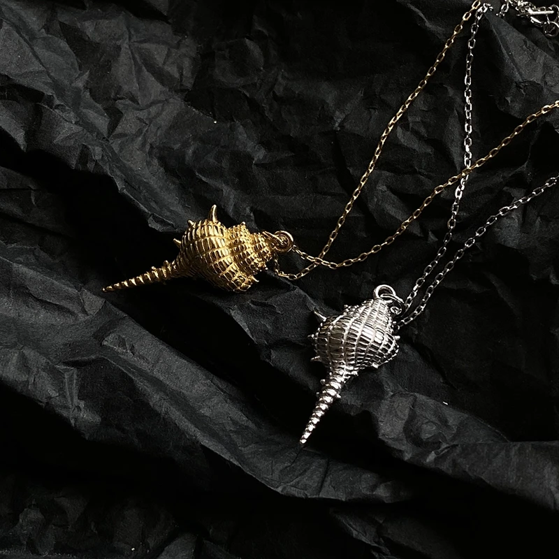 Silvology 925 Sterling Silver Shell Conch Pendant Necklace Wild Elegant Nordic Style Necklace for Women Chic Friendship Jewelry
Silvology 925 Sterling Silver Shell Conch Pendant Necklace Wild Elegant Nordic Style Necklace for Women Chic Friendship Jewelry