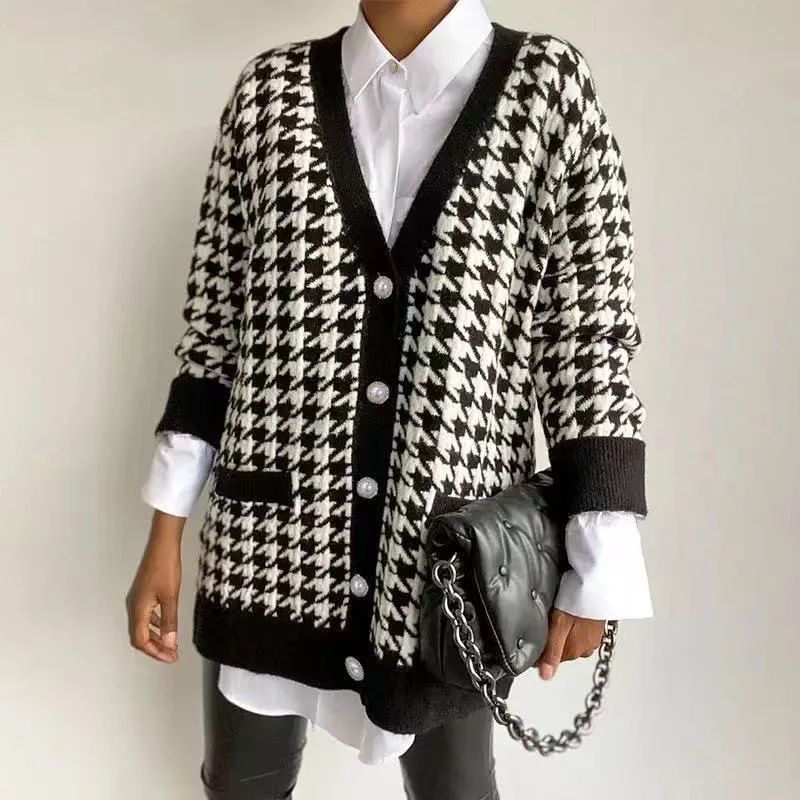 Black Houndstooth Cardigan Women Autumn Winter Long Sleeve Sweater Fashion V Neck Casual Loose Button Knitted Cardigan Jumper
Black Houndstooth Cardigan Women Autumn Winter Long Sleeve Sweater Fashion V Neck Casual Loose Button Knitted Cardigan Jumper