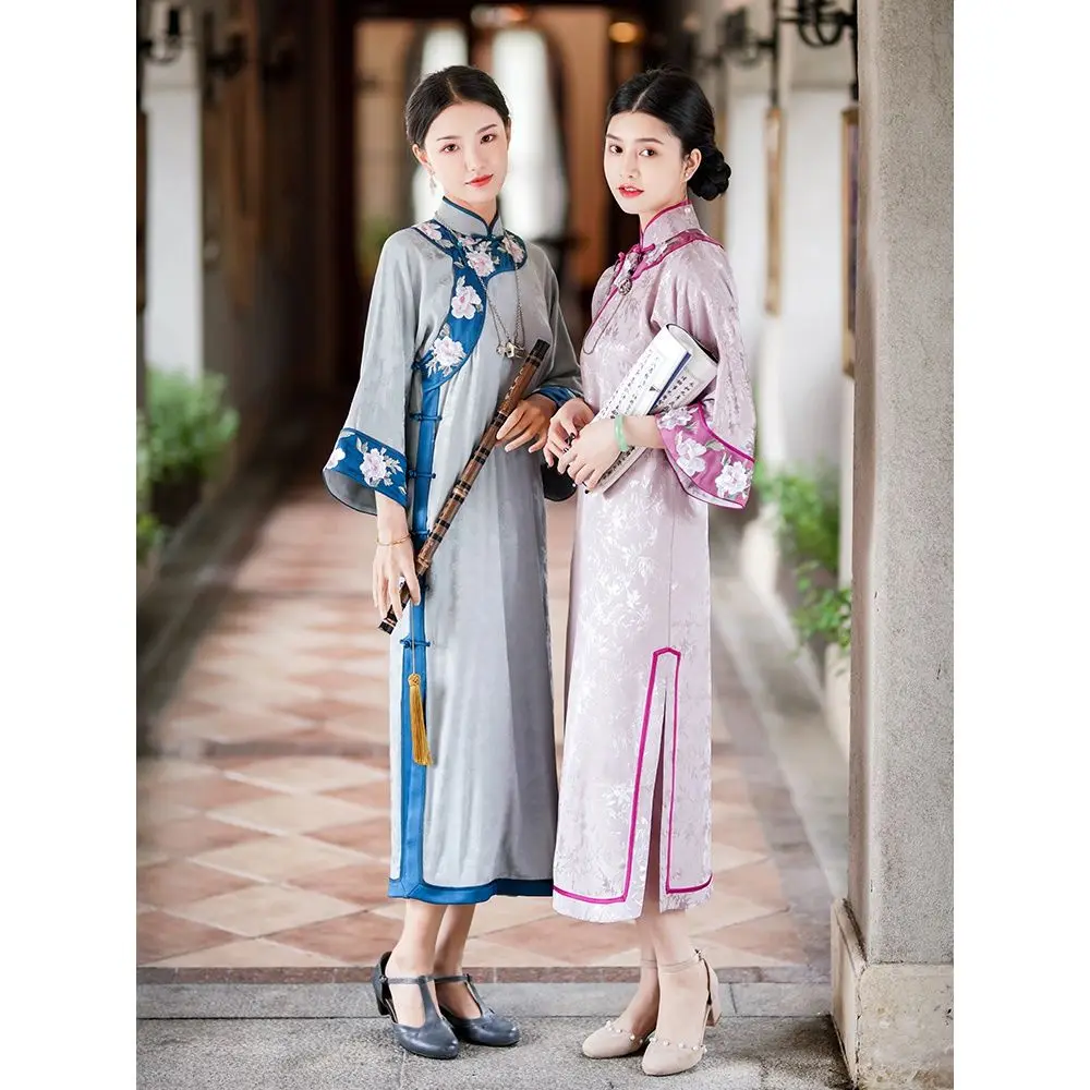 Chinese Dress Woman Blue Pink Printing Qipao Ancient Satin Cheongsam New 2021Cheongsam Dress Traditional Retro Qipao Dress
Chinese Dress Woman Blue Pink Printing Qipao Ancient Satin Cheongsam New 2021Cheongsam Dress Traditional Retro Qipao Dress