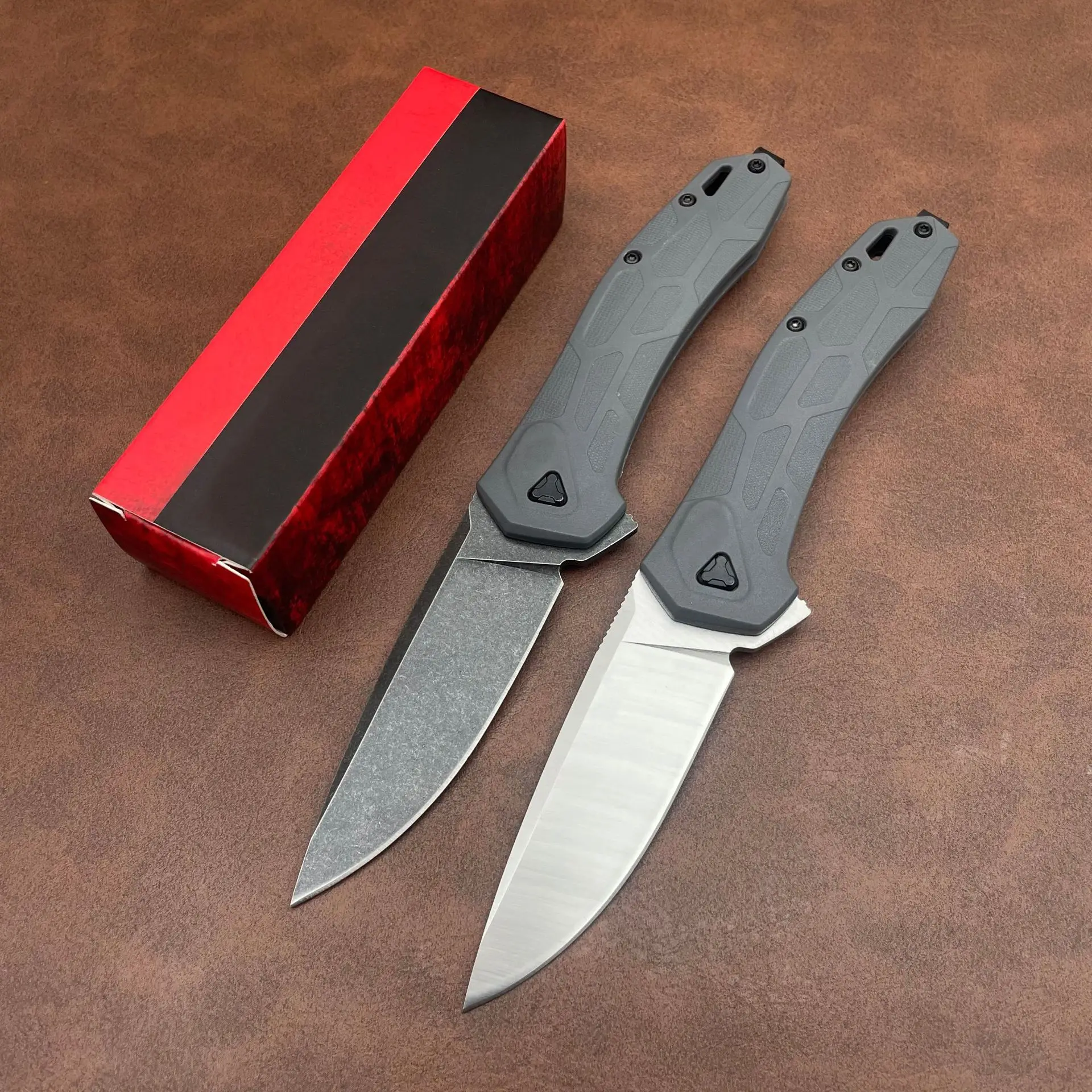 2Models 2042 Folding Knife 3.15" D2 Plain Blade, Nylon Fiber Handles
2Models 2042 Folding Knife 3.15" D2 Plain Blade, Nylon Fiber Handles