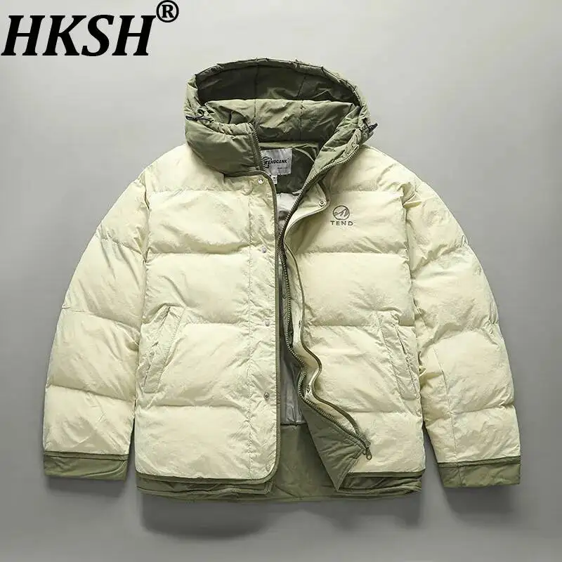 HKSH Men's Down Cotton Jacket Stylish Embroidery Faux Two-Piece Design Loose Casual Hooded Versatile Trendy Padded Coat HK25737
HKSH Men's Down Cotton Jacket Stylish Embroidery Faux Two-Piece Design Loose Casual Hooded Versatile Trendy Padded Coat HK25737