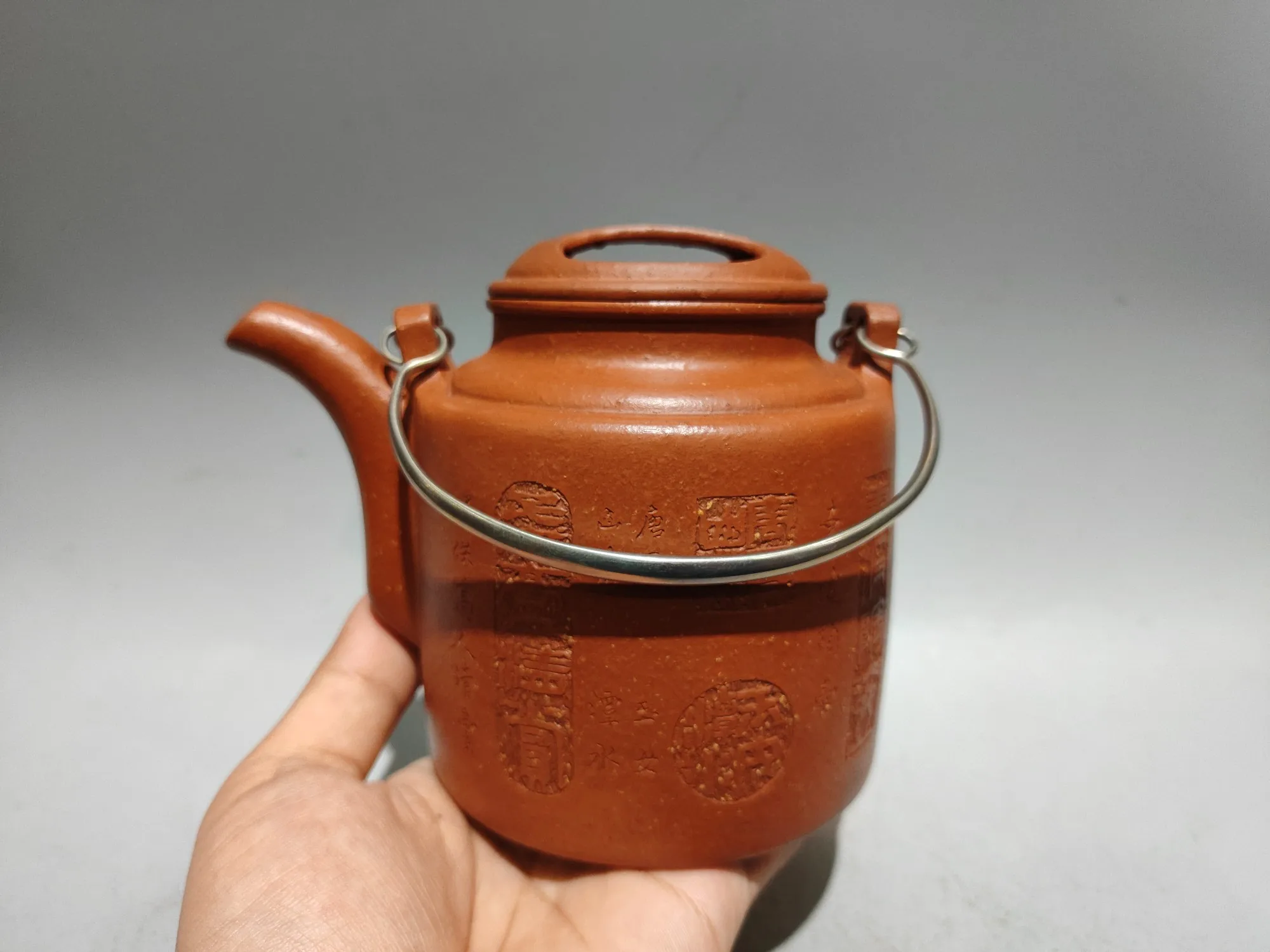 6"Yixing Purple Clay Pot Slope lowering mud Engraved Western style Pot Bull covered pot Kettle Teapot
6"Yixing Purple Clay Pot Slope lowering mud Engraved Western style Pot Bull covered pot Kettle Teapot