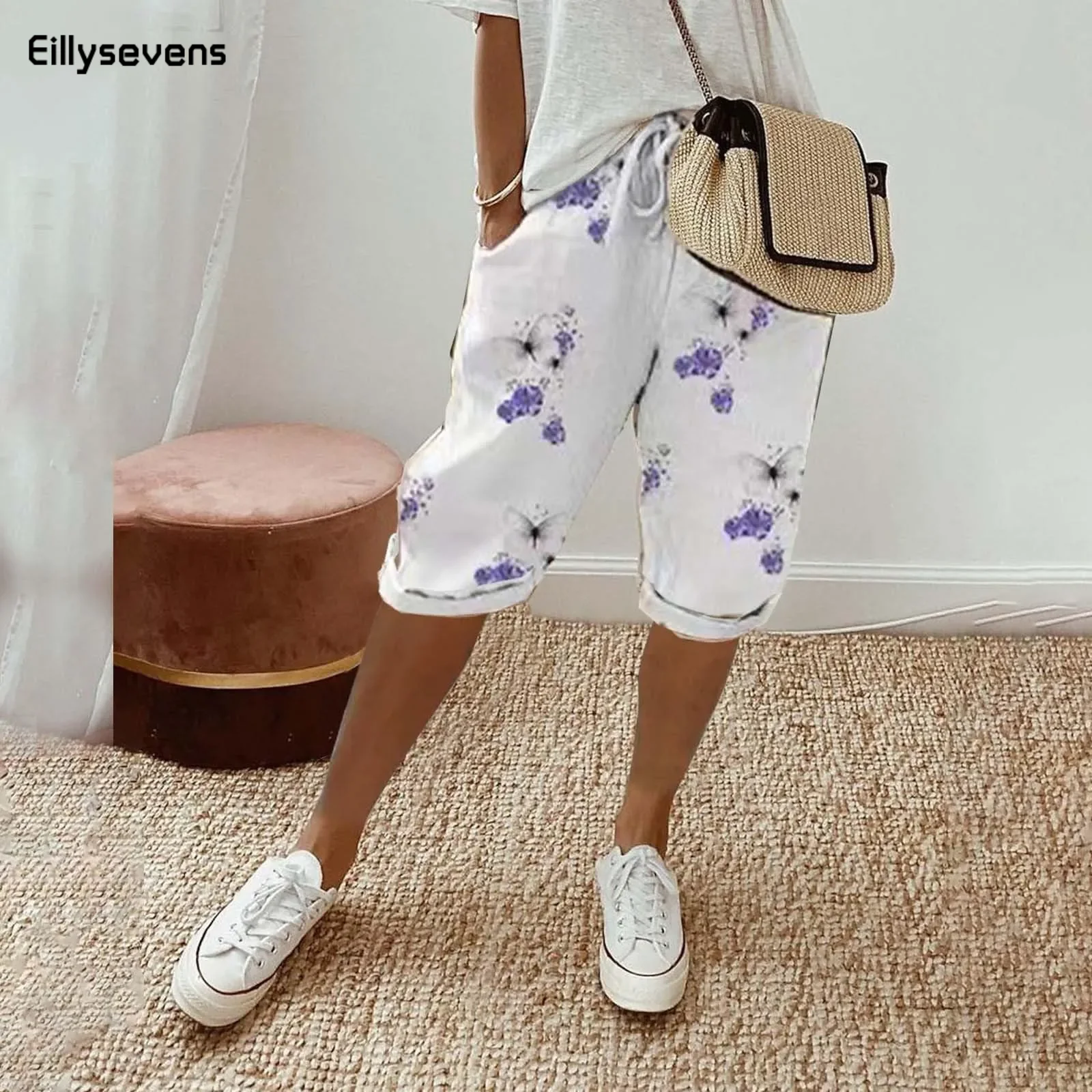 Women Contrast Stripes Shorts Knee-Length Pants For Women With Pockets Elastic Waist Drawstring Breathable Loose-Fitting Bottoms
Women Contrast Stripes Shorts Knee-Length Pants For Women With Pockets Elastic Waist Drawstring Breathable Loose-Fitting Bottoms