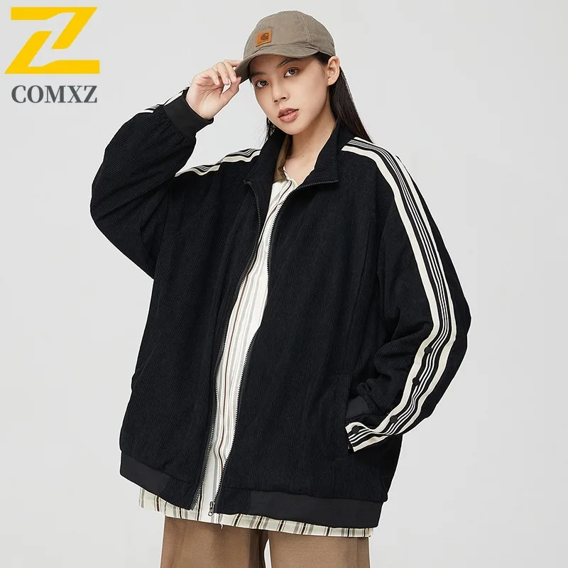 COMXZ 2025 для мужчин и женщин пара вельветовая куртка с воротником-стойкой весна-осень студенческое универсальное модное пальто на пуговицах спереди
COMXZ 2025 для мужчин и женщин пара вельветовая куртка с воротником-стойкой весна-осень студенческое универсальное модное пальто на пуговицах спереди