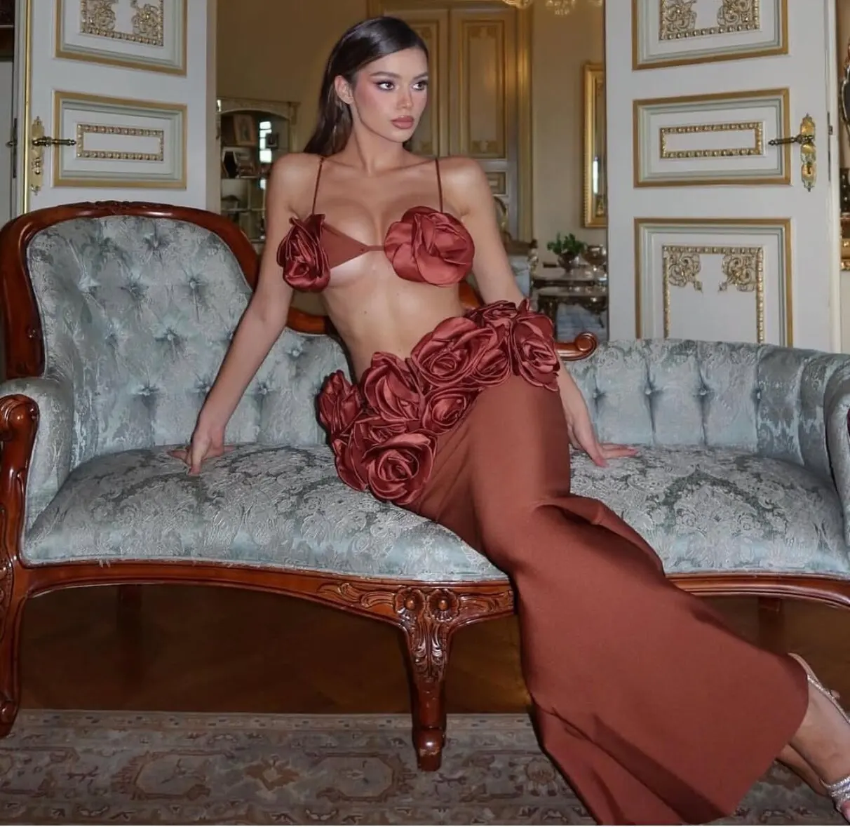 New Hot Sale Premium Classic Sexy Bandage Skirt Set Sexy Flower Underwear Top Long Skirt Sexy Two-piece Set
New Hot Sale Premium Classic Sexy Bandage Skirt Set Sexy Flower Underwear Top Long Skirt Sexy Two-piece Set