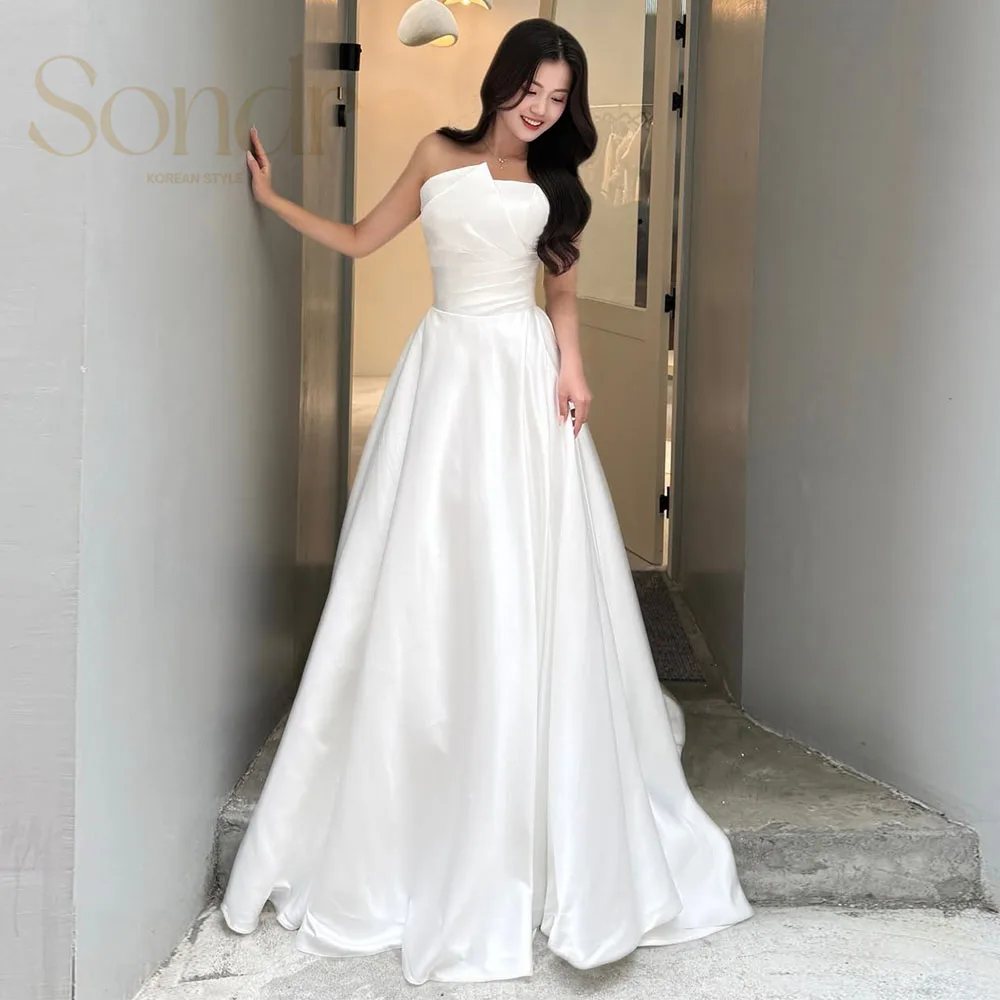 Sondr New Simple Korean Wedding Dresses Corset Back Customized A Line Strapless Satin Bridal Gown Photo Shoot Self-Wedding Dress
Sondr New Simple Korean Wedding Dresses Corset Back Customized A Line Strapless Satin Bridal Gown Photo Shoot Self-Wedding Dress