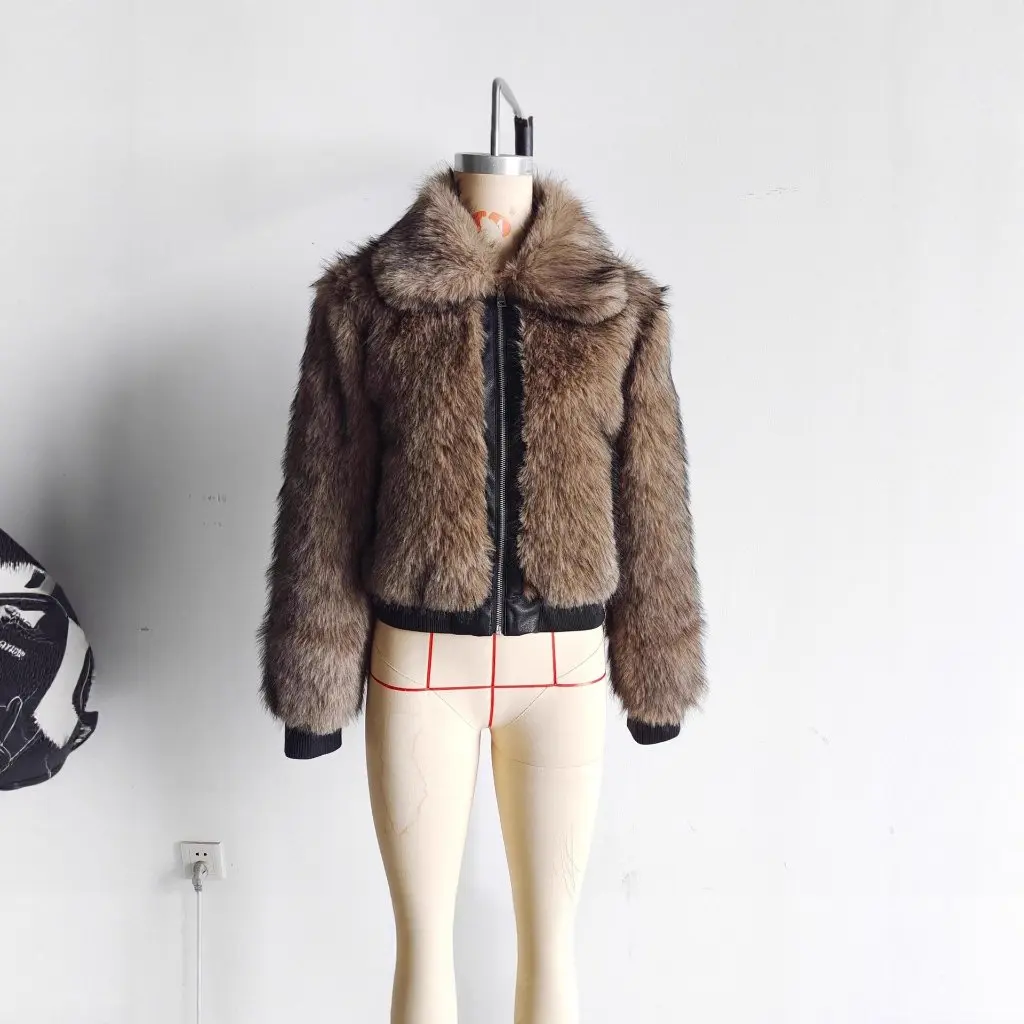 Winter Fashion Women's Jacket Coat Integrated Leather And Fur Color Block Style European And American Style Outerwear 
Winter Fashion Women's Jacket Coat Integrated Leather And Fur Color Block Style European And American Style Outerwear