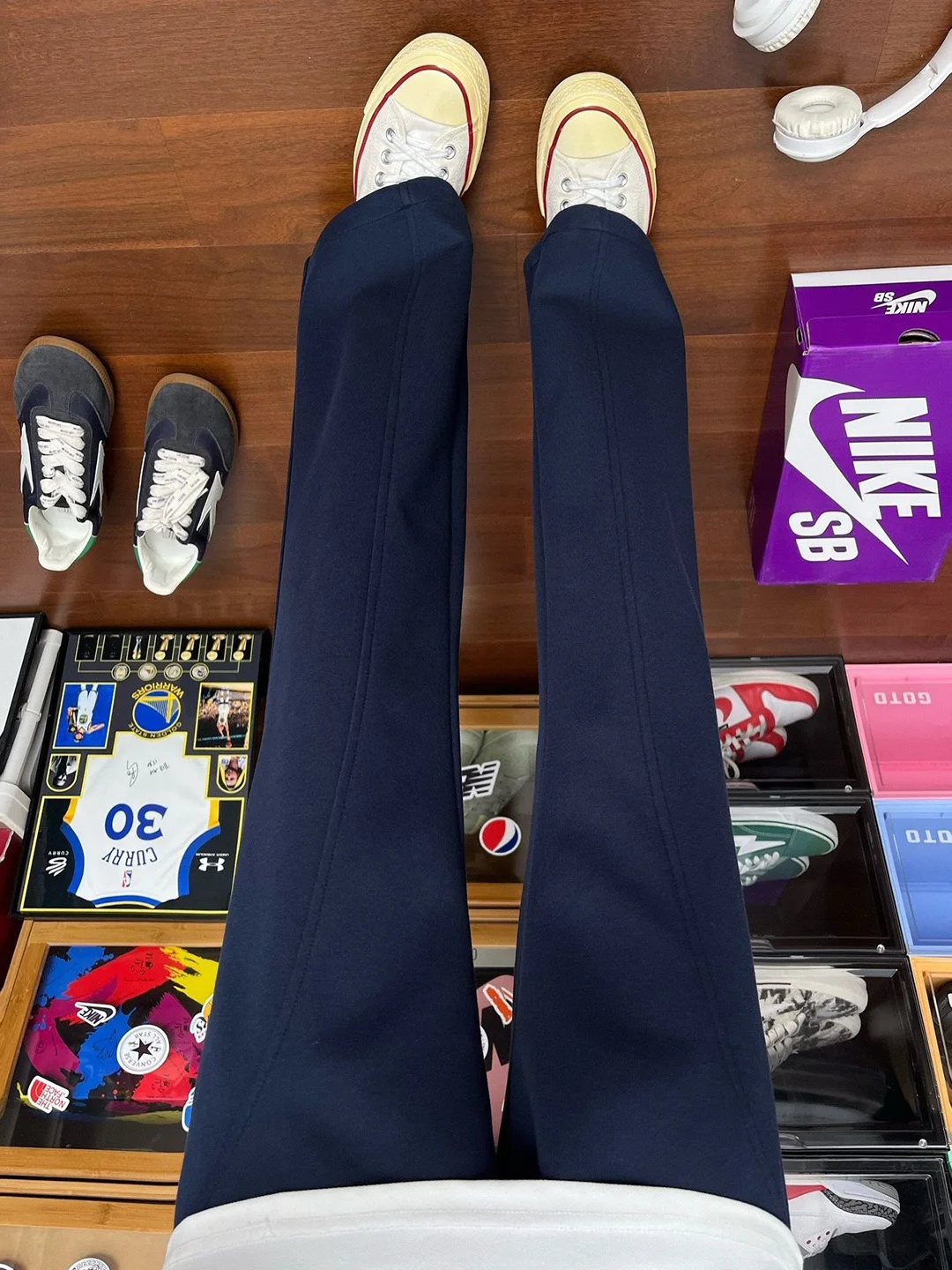 Slim Fit American Sle Side Cut Sweatpants in Royal Blue for Men Casual Straight Leg Spor Trousers for Autumn
Slim Fit American Sle Side Cut Sweatpants in Royal Blue for Men Casual Straight Leg Spor Trousers for Autumn