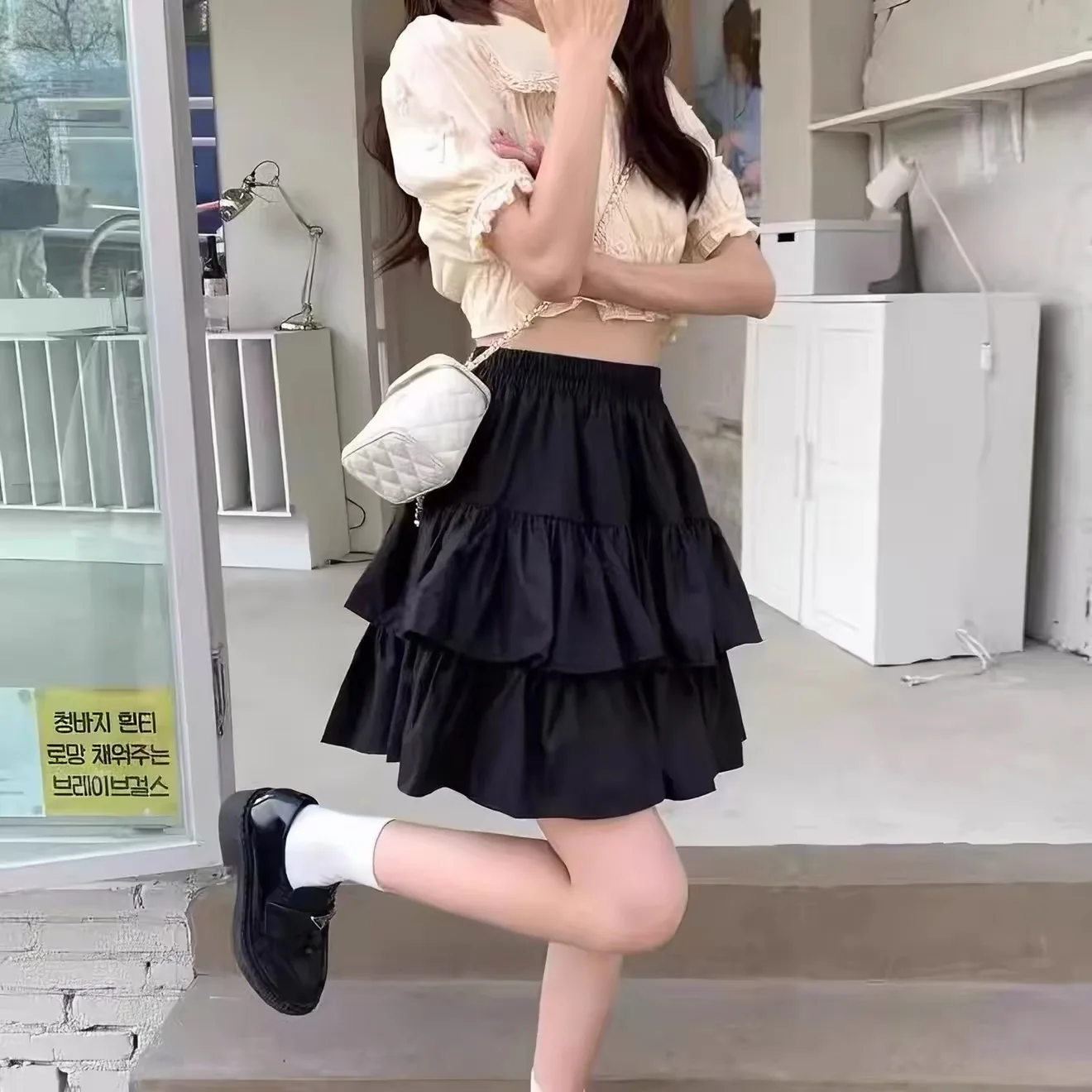 Hot Women White Tiered Skirt A-Line Ruffled Elastic Waist Summer Casual Loose Mini Skirt Cute Korean Style Beach Daily Vintage
Hot Women White Tiered Skirt A-Line Ruffled Elastic Waist Summer Casual Loose Mini Skirt Cute Korean Style Beach Daily Vintage