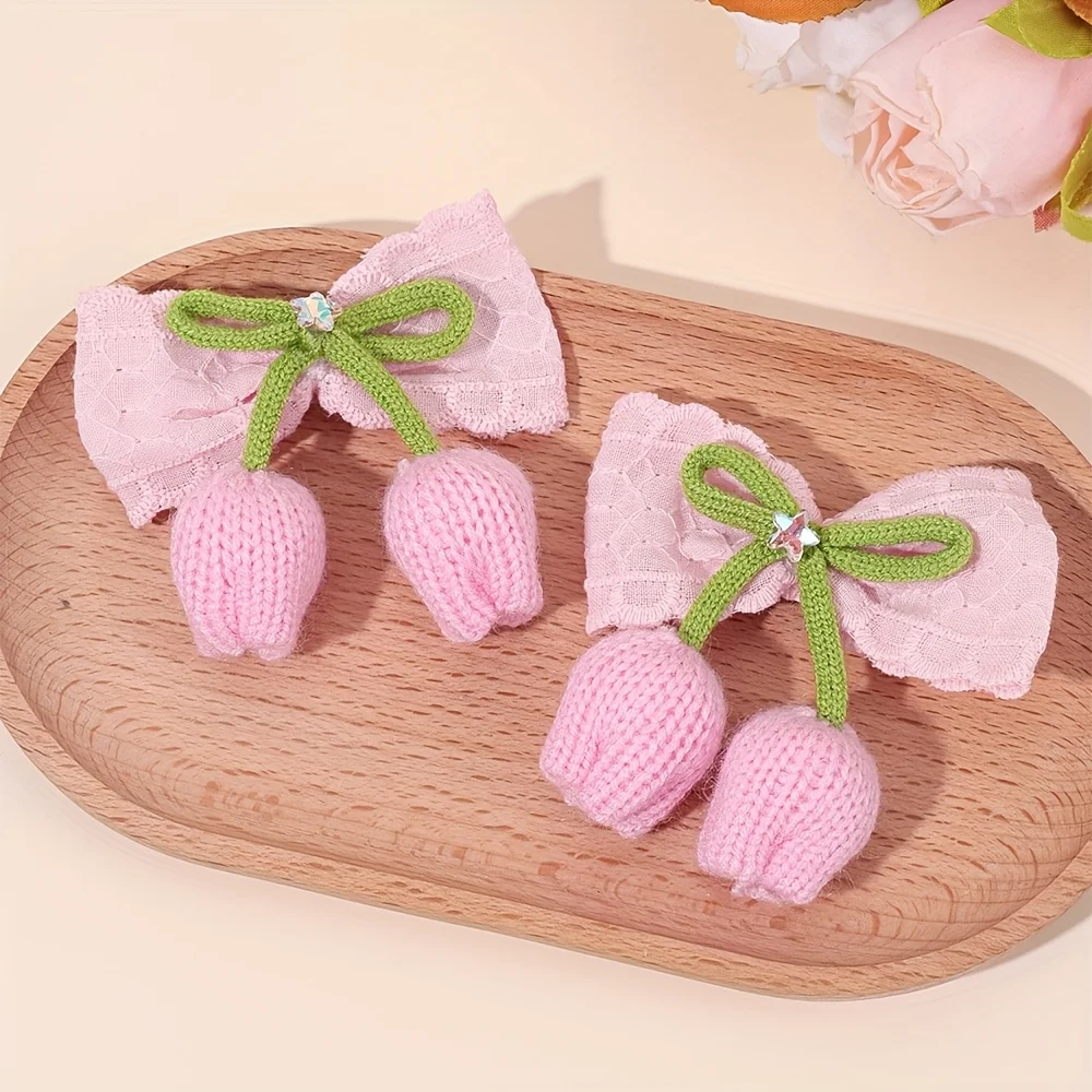 2 hand-crocheted blue tulip bow hairpins, fresh and sweet girl bangs clip versatile knitted flower headdress
2 hand-crocheted blue tulip bow hairpins, fresh and sweet girl bangs clip versatile knitted flower headdress