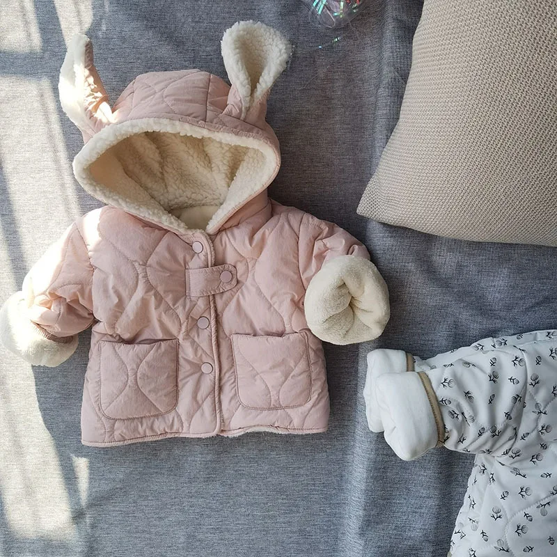 2025 Winter New Baby Girl Plus Velvet Thick Coat Kids Girls Cotton Padded Jacket Fleece Warm Children Rabbit Ears Hooded Coat
2025 Winter New Baby Girl Plus Velvet Thick Coat Kids Girls Cotton Padded Jacket Fleece Warm Children Rabbit Ears Hooded Coat
