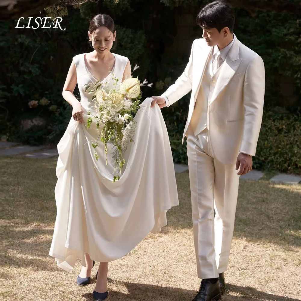 Liser V-Neck Korea A-Line Wedding Dresses 웨딩드레스 Satin Silk Ivory Elegant Customized Pretty Long Bridal Gowns Plus Size
Liser V-Neck Korea A-Line Wedding Dresses 웨딩드레스 Satin Silk Ivory Elegant Customized Pretty Long Bridal Gowns Plus Size
