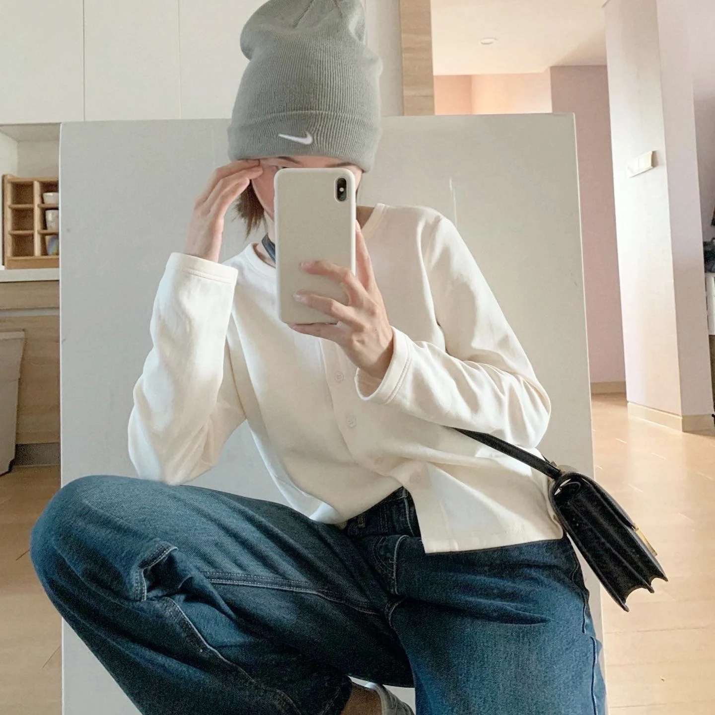 Женский кардиган Fretaro ey Blue Slim Fit с круглым вырезом и одной пуговицей, укороченный, весенний, новый, универсальный топ
Женский кардиган Fretaro ey Blue Slim Fit с круглым вырезом и одной пуговицей, укороченный, весенний, новый, универсальный топ