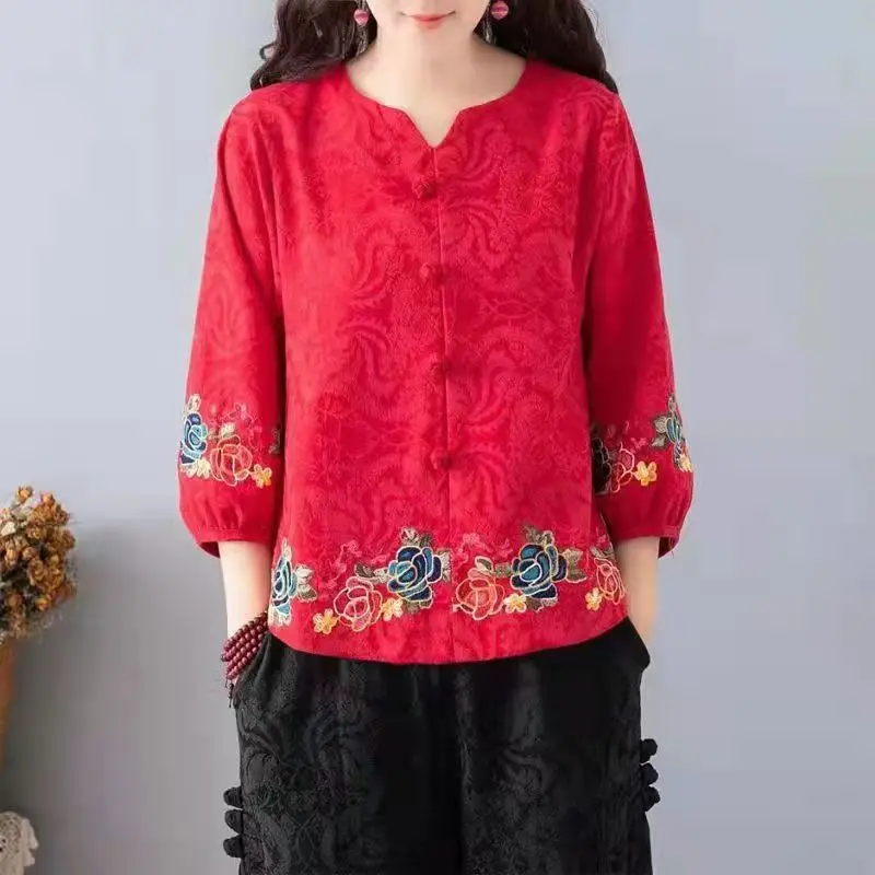 Autumn Winter Embroidery Chinese Style Jacket Black Hanfu Women Ethnic Short Coat Tang Suit Female Vintage Tops Stand Collar New
Autumn Winter Embroidery Chinese Style Jacket Black Hanfu Women Ethnic Short Coat Tang Suit Female Vintage Tops Stand Collar New