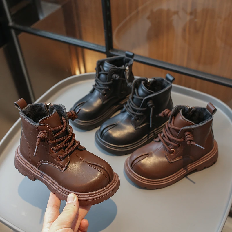 Kids Leather Boots Boys Girls Brown Black Style Winter Shoes with Warm Fleece Lining for Outdoor Wear Children Velvet Boots
Kids Leather Boots Boys Girls Brown Black Style Winter Shoes with Warm Fleece Lining for Outdoor Wear Children Velvet Boots