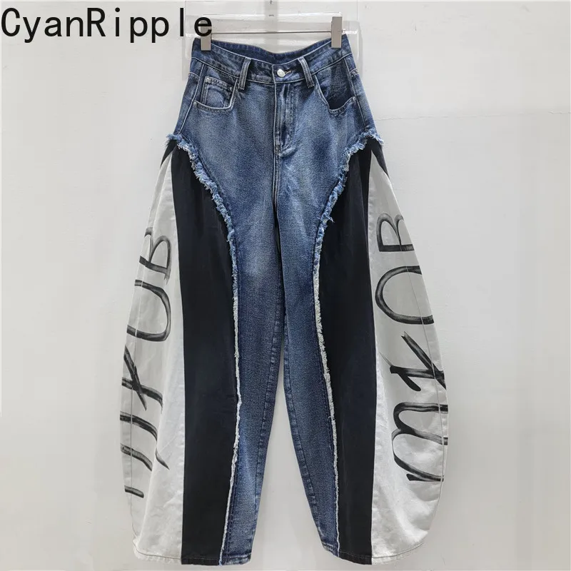 American Style Colorbnlock Graffiti Letters Women Denim Pants 2026 New Spring Summer High Waist Wide Leg Bent Knife Casual Jeans
American Style Colorbnlock Graffiti Letters Women Denim Pants 2026 New Spring Summer High Waist Wide Leg Bent Knife Casual Jeans