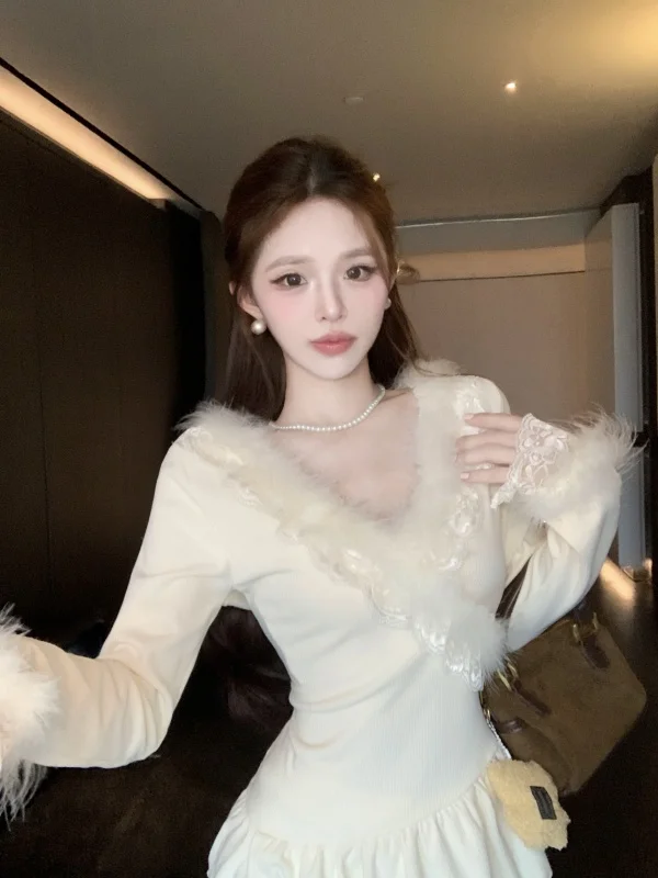 Chic Sweet Slimming Fleece Lined Pure Desire Style Ruffle Lace Trim Splicing Small Batch Lotus Leaf Top Women
Chic Sweet Slimming Fleece Lined Pure Desire Style Ruffle Lace Trim Splicing Small Batch Lotus Leaf Top Women