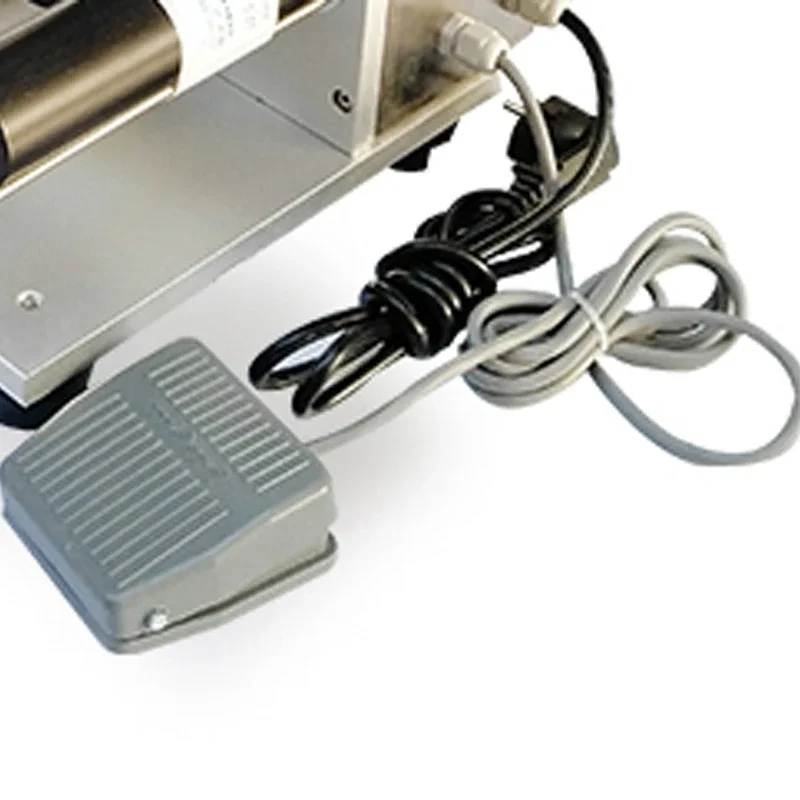 PBOBP Настольная полуавтоматическая этикетировочная машина с плоской поверхностью, клейкая этикетировочная машина для квадратных бутылок, двухсторонняя этикетировочная машина
PBOBP Настольная полуавтоматическая этикетировочная машина с плоской поверхностью, клейкая этикетировочная машина для квадратных бутылок, двухсторонняя этикетировочная машина