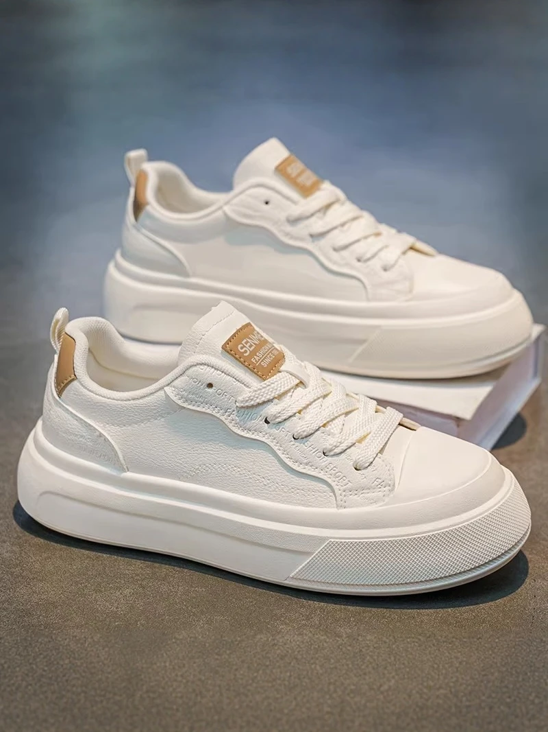 Men's Casual Thick Bottom Heightening Shoes Spring Summer New Style Sports Leisure Leather Shoes Versatile Flat Footwear
Men's Casual Thick Bottom Heightening Shoes Spring Summer New Style Sports Leisure Leather Shoes Versatile Flat Footwear