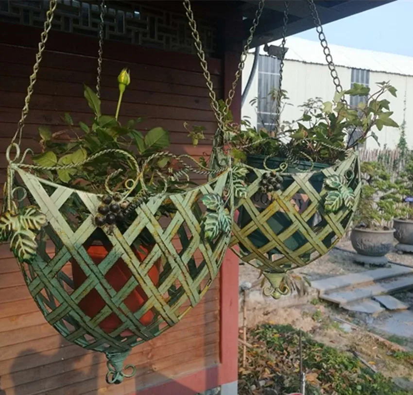 Foreign trade original single American style hanging basket two-piece set with grape vine edge triangular hanging basket, balcon
Foreign trade original single American style hanging basket two-piece set with grape vine edge triangular hanging basket, balcon
