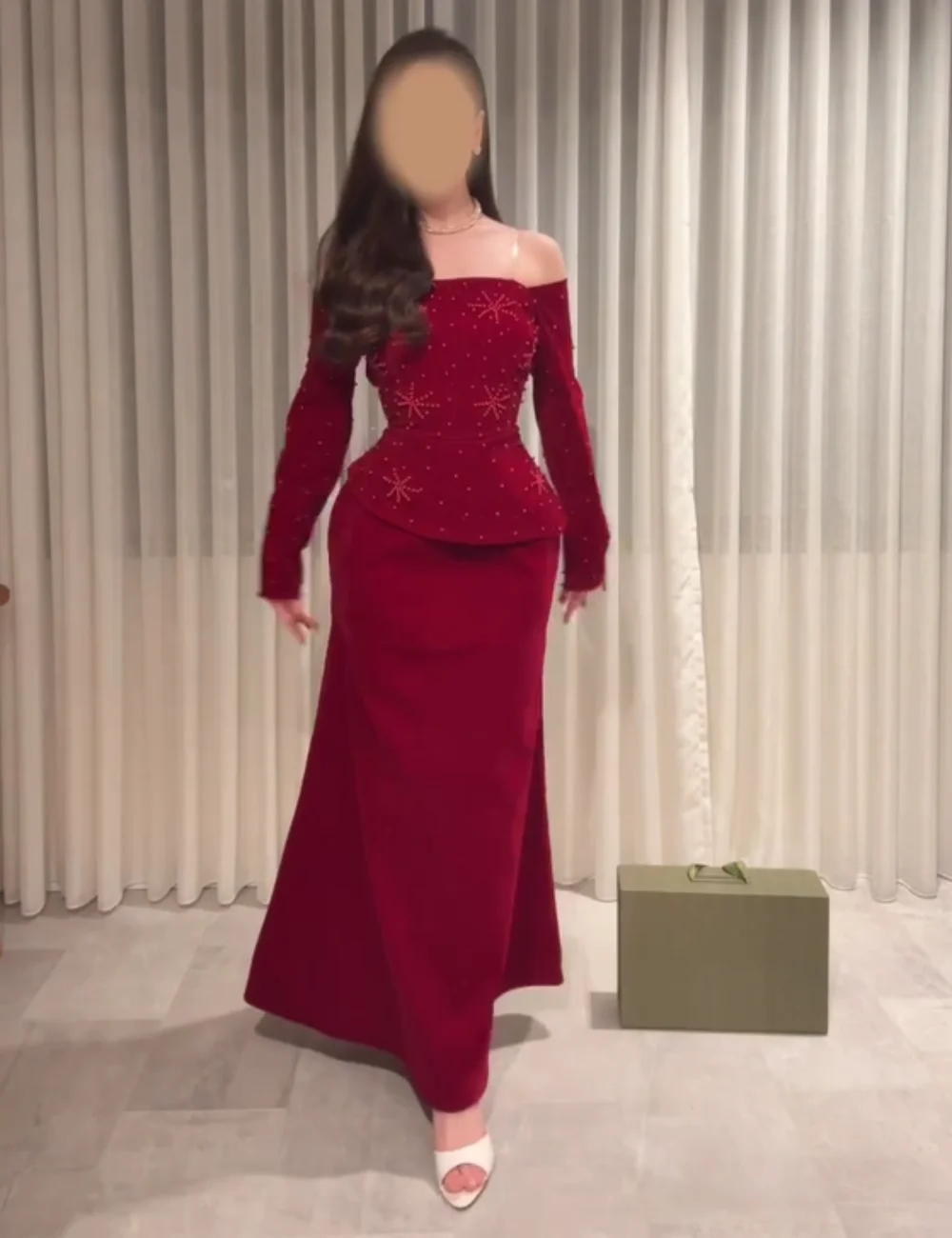 Customized Sparkle Jersey Pleat Beading Trumpet Off-the-shoulder Long Dresses Bespoke Occasion Elegant Modern Style
Customized Sparkle Jersey Pleat Beading Trumpet Off-the-shoulder Long Dresses Bespoke Occasion Elegant Modern Style