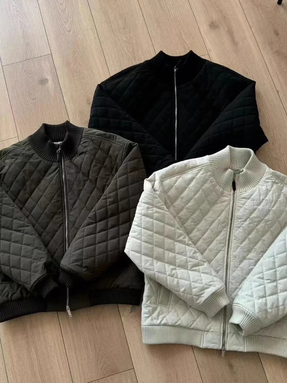 New 2025 Men's Cotton Jaet Baseball Collar Diamond Patterned Versatile Outerwear Faionable Korean Sle Warm Casual Coat
New 2025 Men's Cotton Jaet Baseball Collar Diamond Patterned Versatile Outerwear Faionable Korean Sle Warm Casual Coat