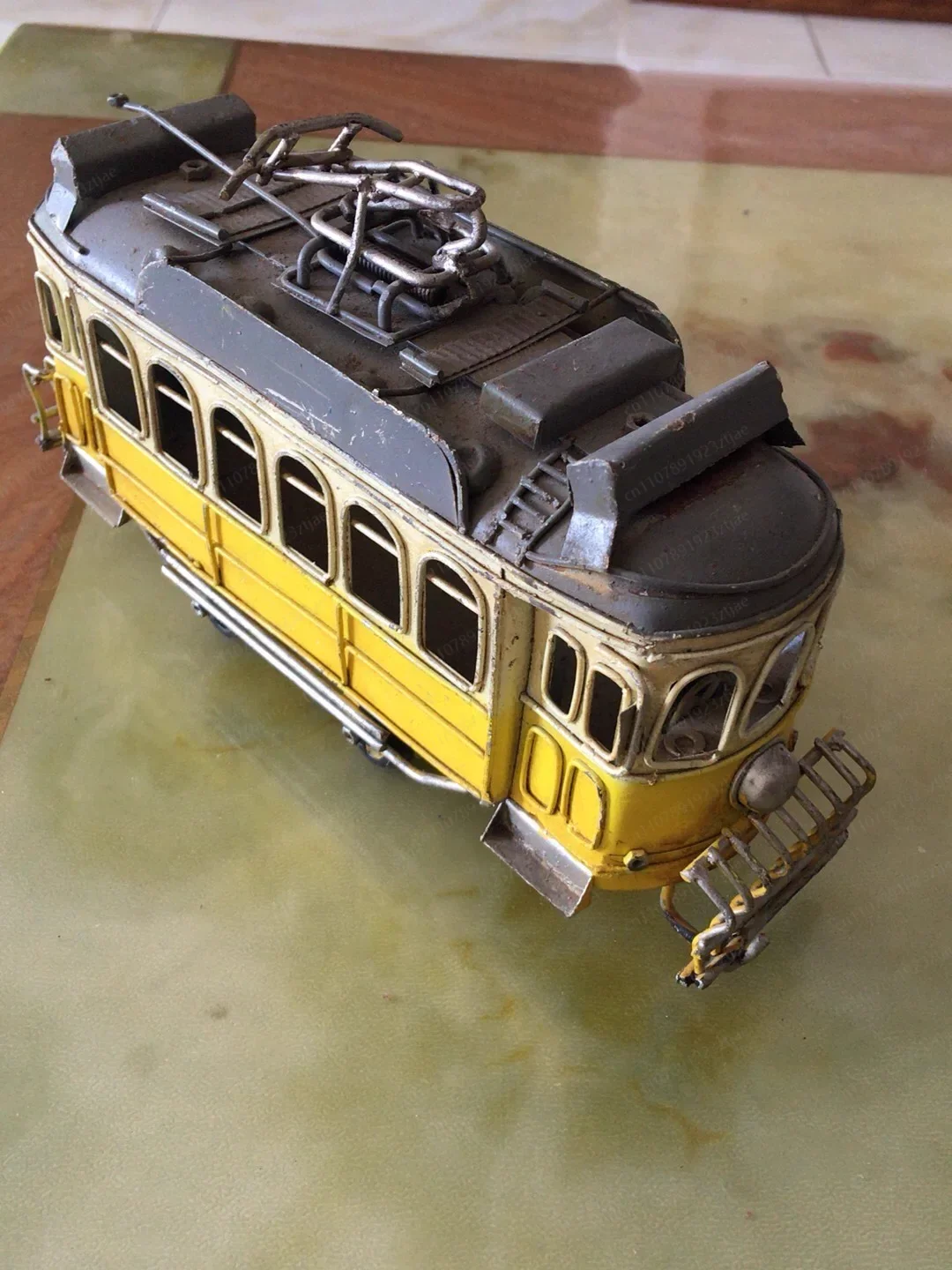 Персонализированная железная модель автомобиля Jmz – ретро-декор для рабочего стола, креативные винтажные аксессуары для дома, изделия ручной работы
Персонализированная железная модель автомобиля Jmz – ретро-декор для рабочего стола, креативные винтажные аксессуары для дома, изделия ручной работы