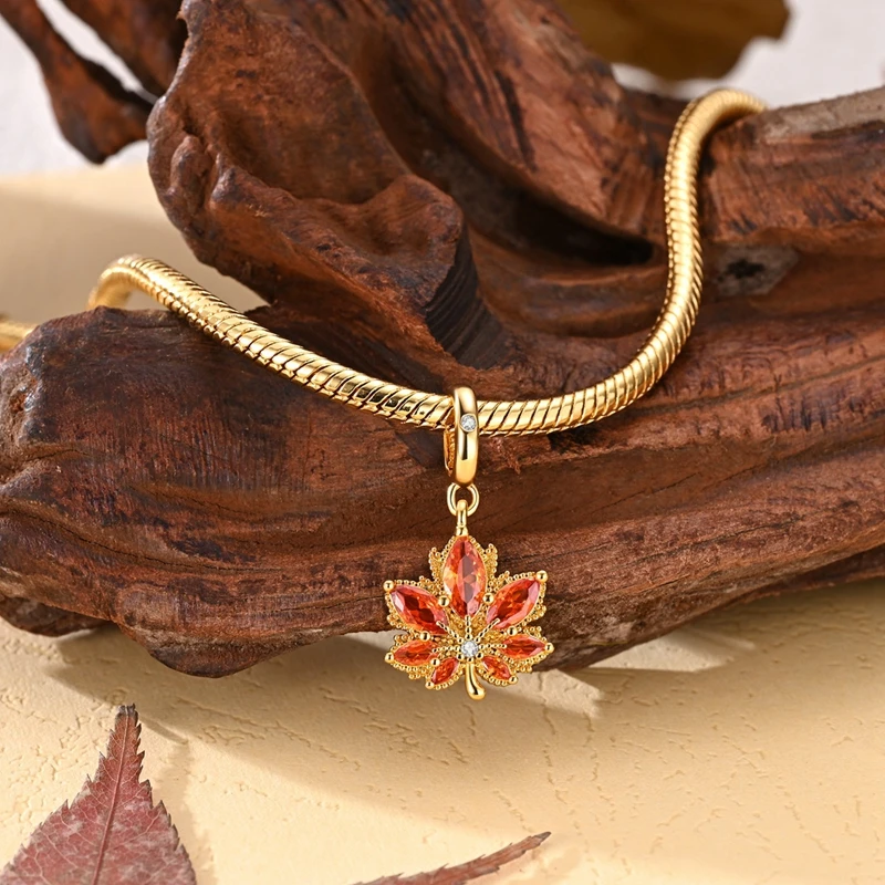 925 Sterling Silver Golden Sparkling Maple Leaf Charms Pendant Fit 3mm Original Bracelet DIY Women Exquisite Party Jewelry Gifts
925 Sterling Silver Golden Sparkling Maple Leaf Charms Pendant Fit 3mm Original Bracelet DIY Women Exquisite Party Jewelry Gifts