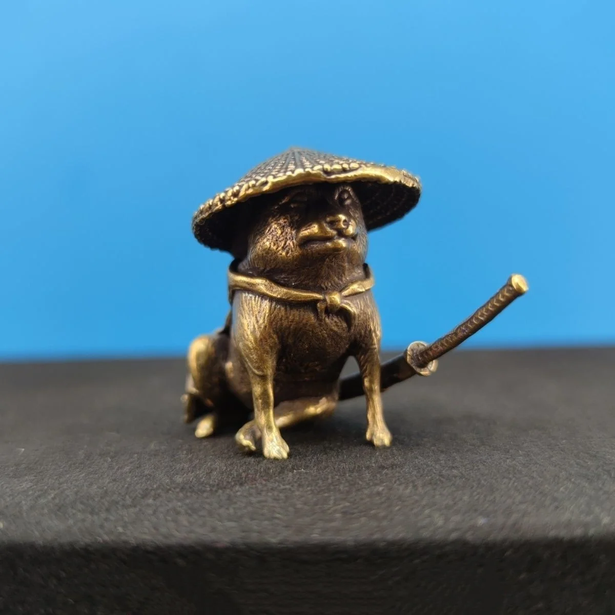 Brass Parody Knight Dog Warrior Model Desktop Ornament
Brass Parody Knight Dog Warrior Model Desktop Ornament