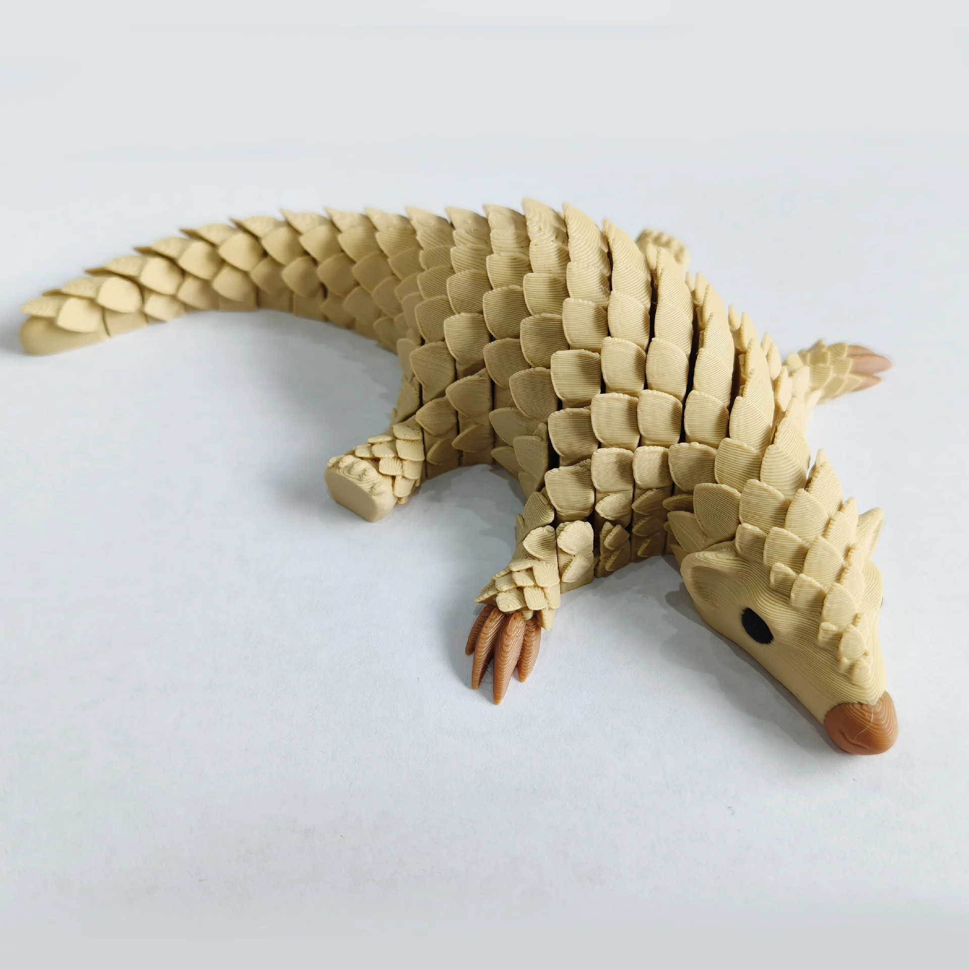 3D Printed Pangolin Monochrome Ornament Movable Model Toy Halloween Christmas Ornament Decoration
3D Printed Pangolin Monochrome Ornament Movable Model Toy Halloween Christmas Ornament Decoration