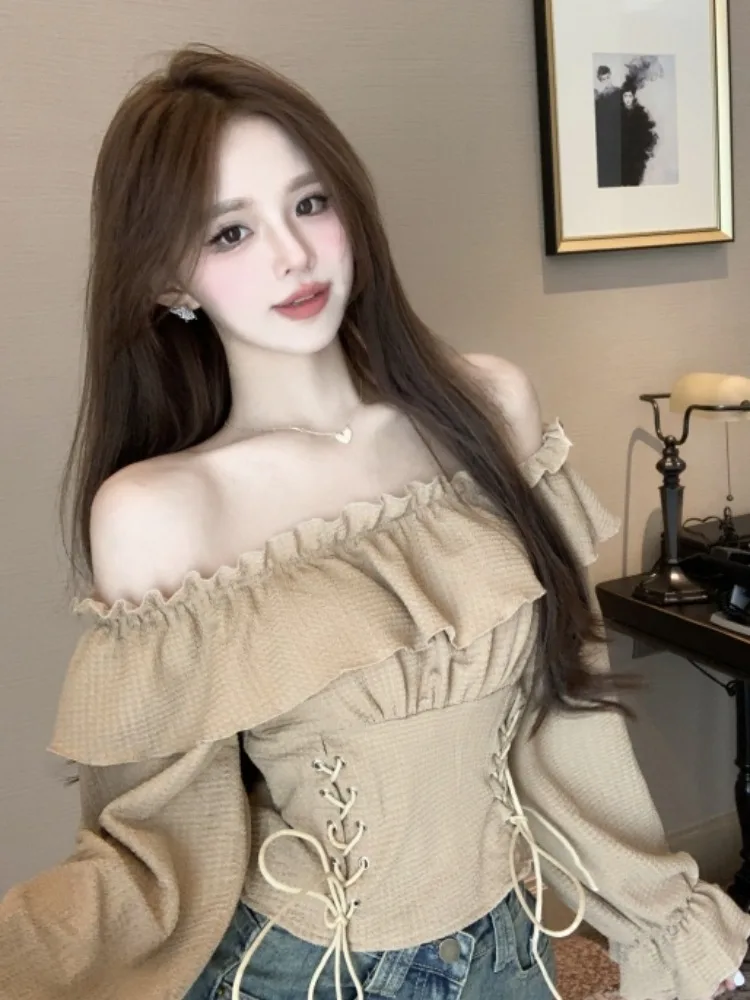 Женская блузка Pure Desire Style с бантом, коротким рукавом-колокол, на одно плечо, с завышенной талией, в нежном стиле, для фигуры типа «груша»
Женская блузка Pure Desire Style с бантом, коротким рукавом-колокол, на одно плечо, с завышенной талией, в нежном стиле, для фигуры типа «груша»