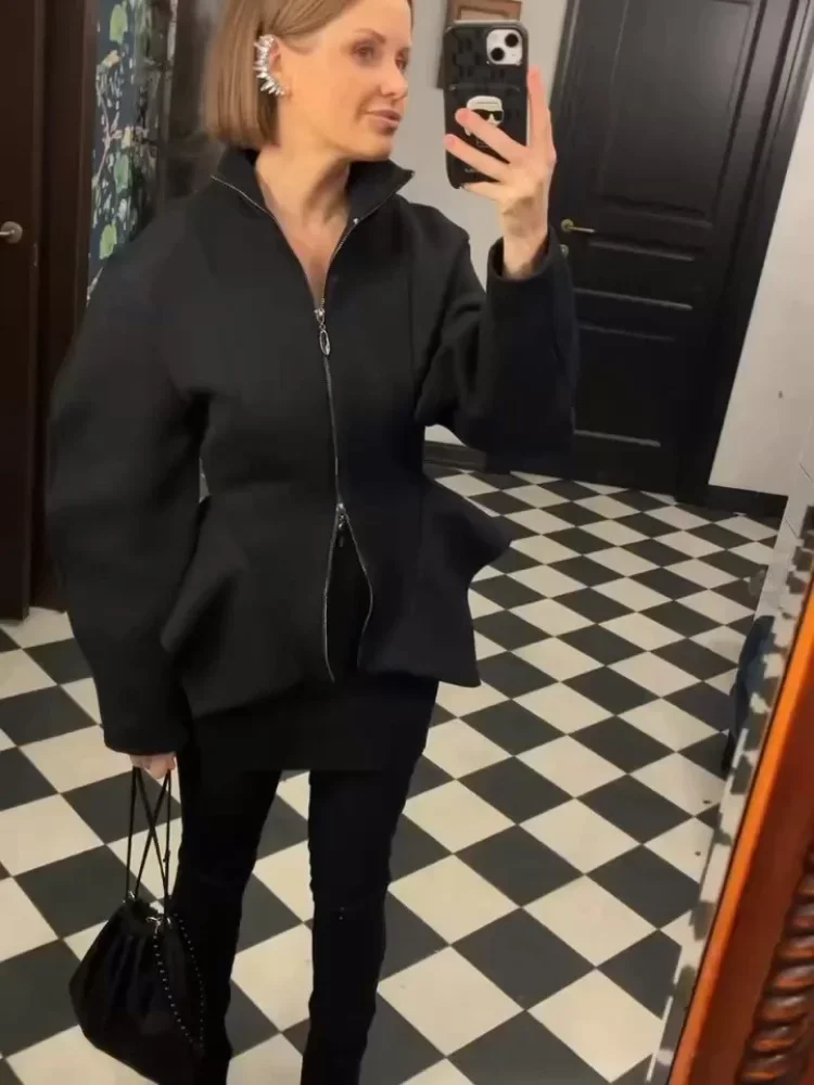 Fashion Waist Cinching Zipper Coat Lady Stand Collar Full Sleeve Irregular Hem Corset Outwear 2026 Women Commute Street Jacket
Fashion Waist Cinching Zipper Coat Lady Stand Collar Full Sleeve Irregular Hem Corset Outwear 2026 Women Commute Street Jacket