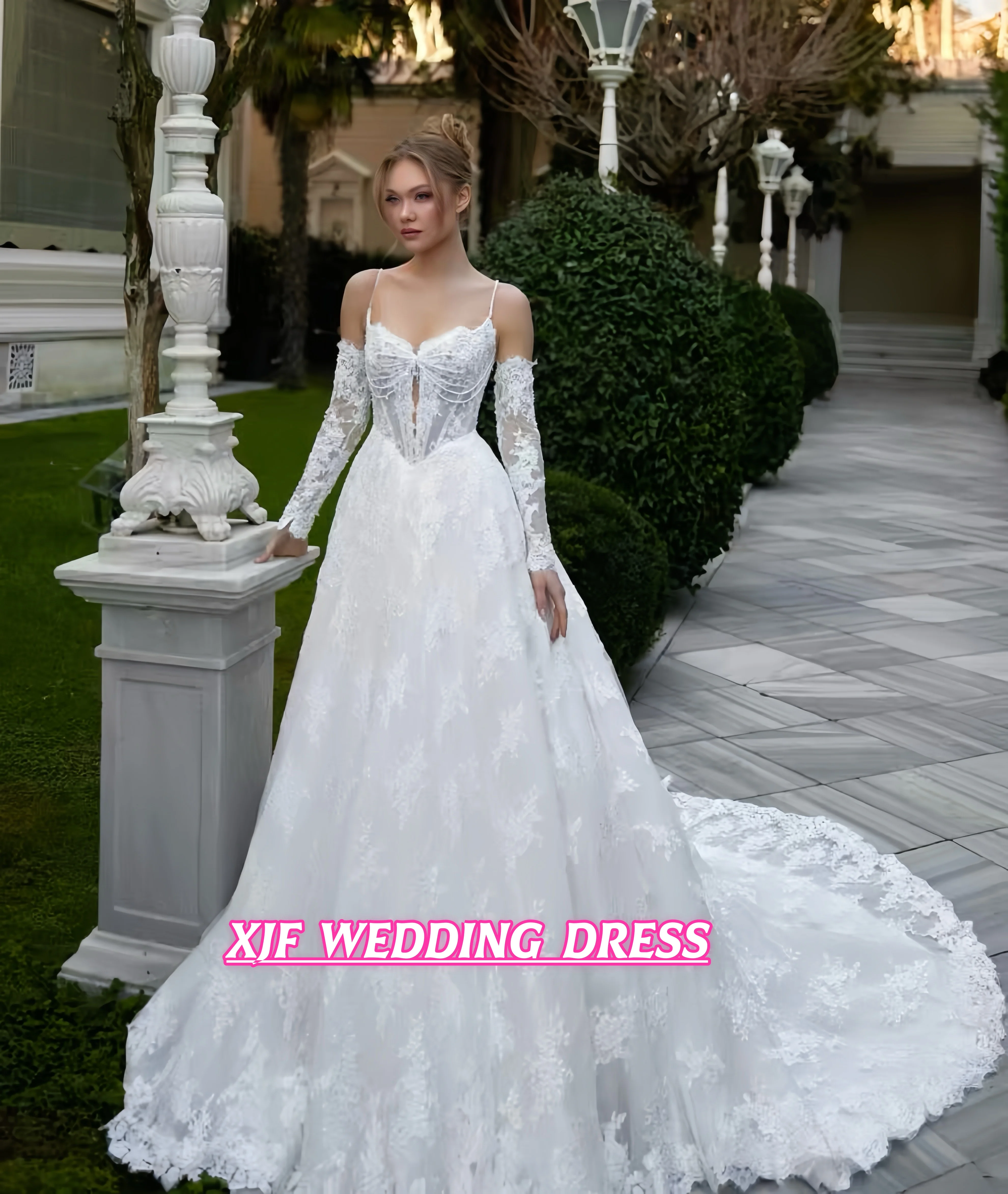 Индивидуальный пошив элегантного свадебного платья: кружевное платье А-силуэта с длинным рукавом и милым воротником (robe de mariee, vestidos de novia)
Индивидуальный пошив элегантного свадебного платья: кружевное платье А-силуэта с длинным рукавом и милым воротником (robe de mariee, vestidos de novia)