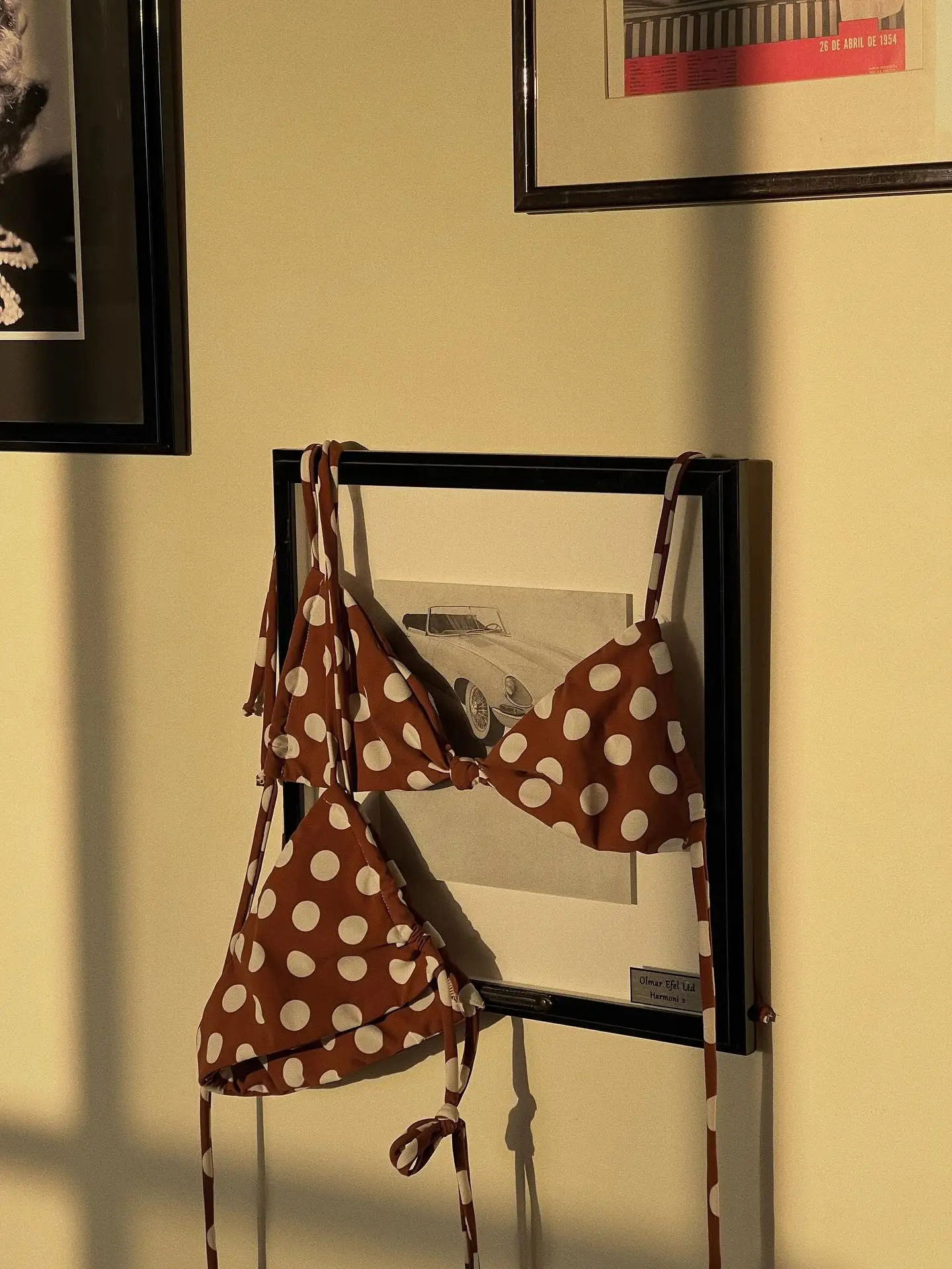 Сексуальный купальник-бикини в горошек для женщин, модный купальный костюм бандо с ремешками, пляжная одежда
Сексуальный купальник-бикини в горошек для женщин, модный купальный костюм бандо с ремешками, пляжная одежда