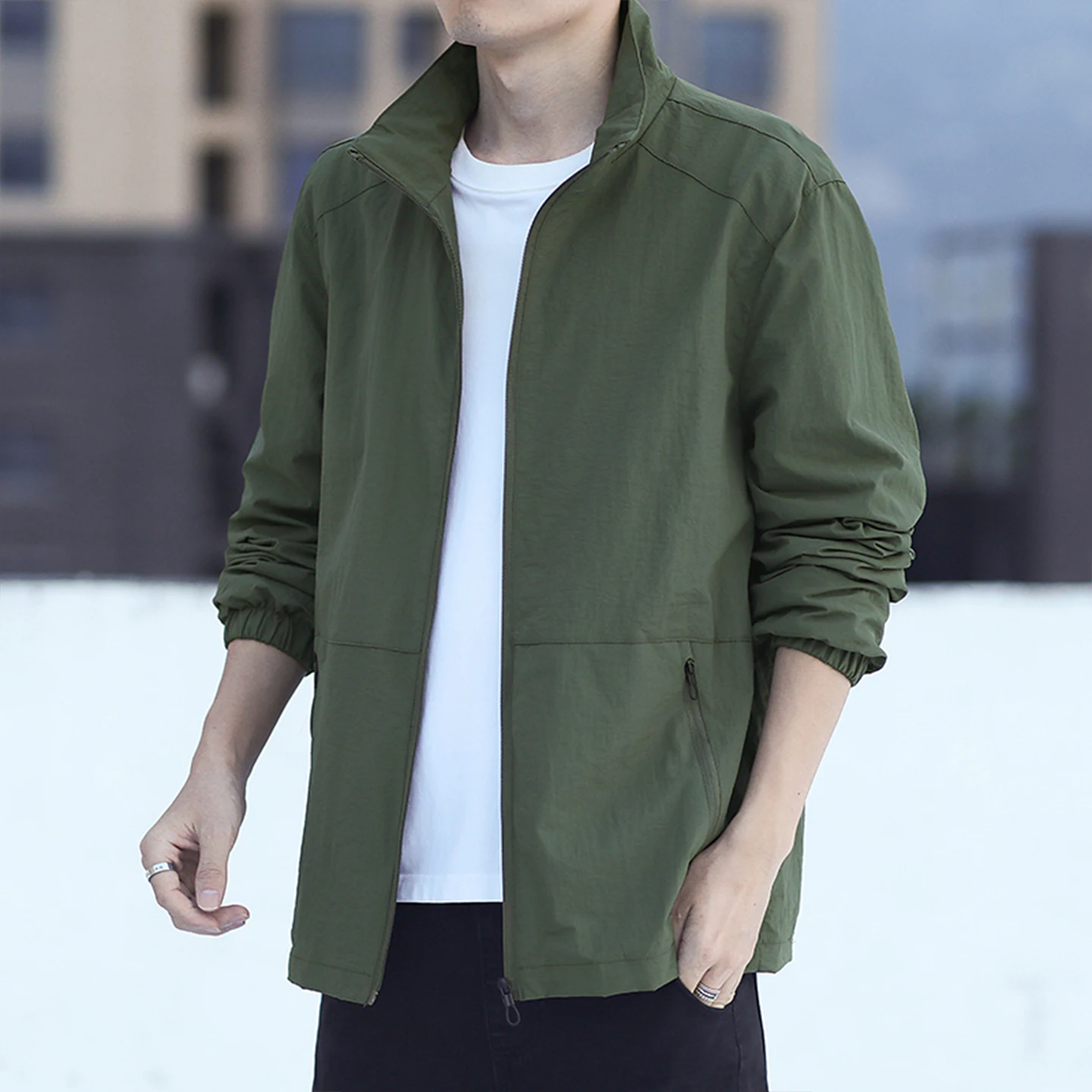 Новая мужская куртка-пилот в американском стиле 2025 года, осенняя, стильная, больших размеров, рабочая одежда, с воротником-стойкой, в бейсбольном стиле
Новая мужская куртка-пилот в американском стиле 2025 года, осенняя, стильная, больших размеров, рабочая одежда, с воротником-стойкой, в бейсбольном стиле