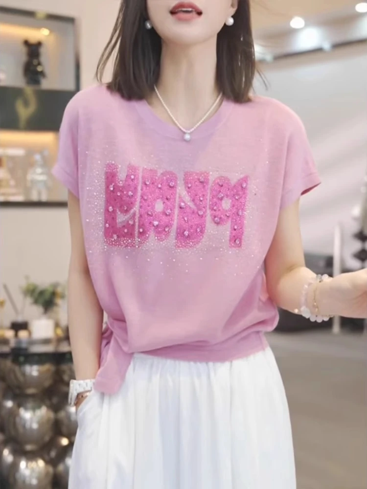 Ice silk thin heavy industry hot stamping diamond letter short sleeved T-shirt 2025 new summer style anti-aging knitted top
Ice silk thin heavy industry hot stamping diamond letter short sleeved T-shirt 2025 new summer style anti-aging knitted top