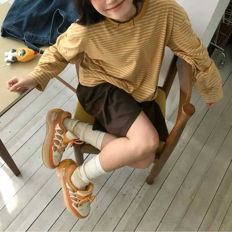 Vintage Contrasting Colors T-shirt Spring Autumn Japan Style Striped Women's Clothing Casual Round Neck Spliced Loose Pullovers
Vintage Contrasting Colors T-shirt Spring Autumn Japan Style Striped Women's Clothing Casual Round Neck Spliced Loose Pullovers
