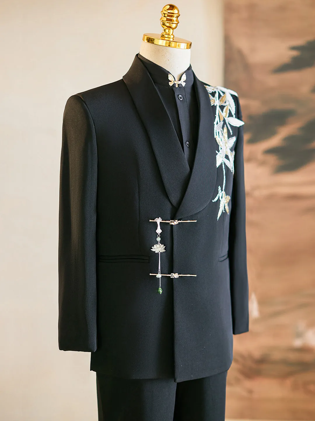 New Chinese Style Wedding Suit Men's Embroidered Stand Collar Tang Suit Casual Western Coat Breathable Polyester Fiber
New Chinese Style Wedding Suit Men's Embroidered Stand Collar Tang Suit Casual Western Coat Breathable Polyester Fiber