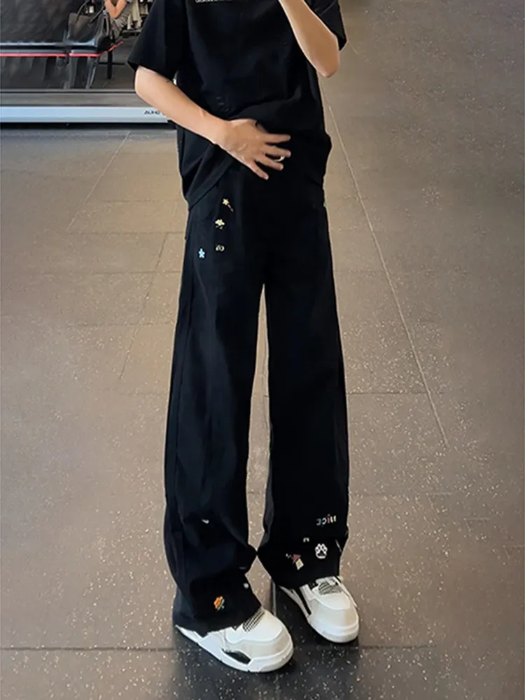 Black Embroidered Knife Jeans Men's Summer American Cool High Waist Bell Bottoms Casual Wear Resistant Loose Fit Jeans
Black Embroidered Knife Jeans Men's Summer American Cool High Waist Bell Bottoms Casual Wear Resistant Loose Fit Jeans