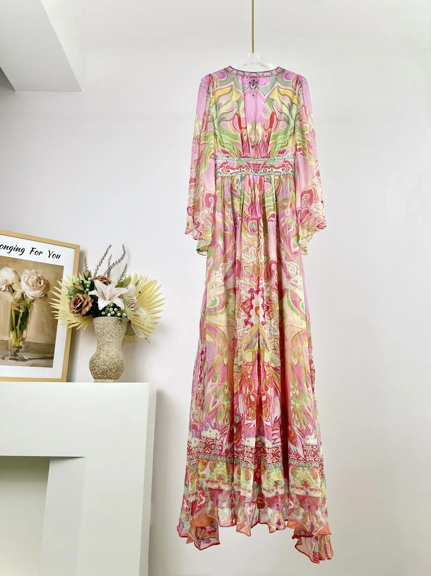 Women 100% Silk Pink Print Long Dress Crystal Beaded V-Neck High Waist Holiday Slim Robe
Women 100% Silk Pink Print Long Dress Crystal Beaded V-Neck High Waist Holiday Slim Robe
