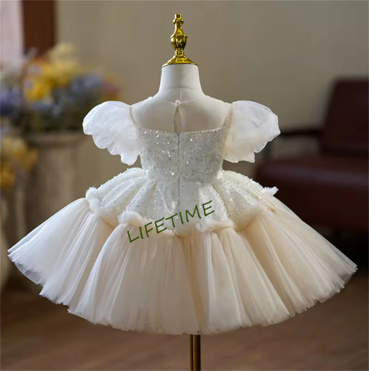 Luxury Champagne Flower Girl Dress Ball Gown Tutu Kid Birthday Communion Party Pageant Dresses 2024 with Bow
Luxury Champagne Flower Girl Dress Ball Gown Tutu Kid Birthday Communion Party Pageant Dresses 2024 with Bow