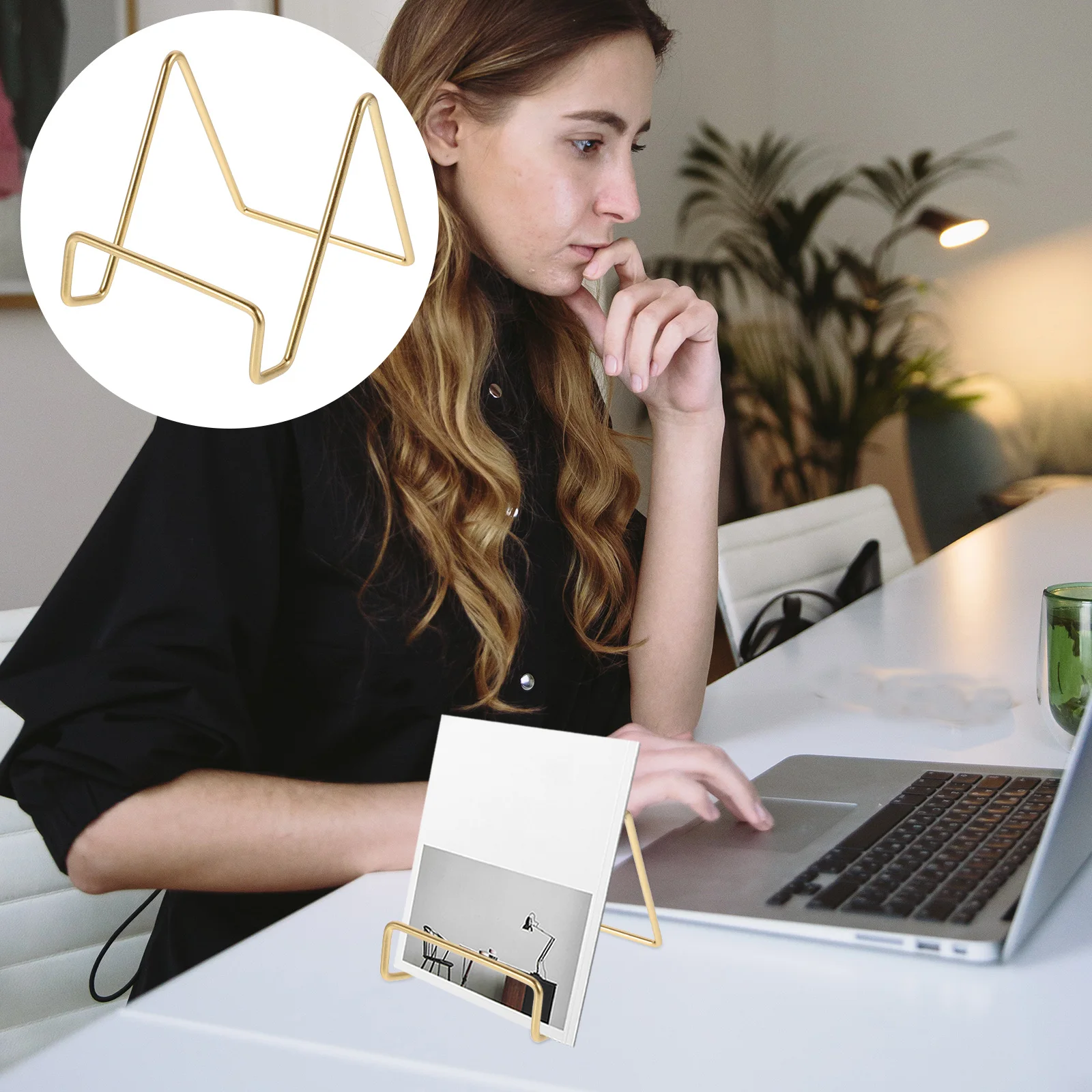 Desktop Display Stand Metal Photo Frame Holders Sturdy Book Storage Plate Display Stands Fashionable Craftsmanship Picture Stand
Desktop Display Stand Metal Photo Frame Holders Sturdy Book Storage Plate Display Stands Fashionable Craftsmanship Picture Stand
