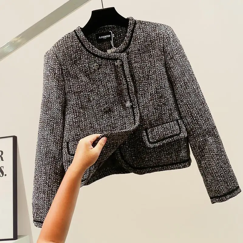 Fashionable round Neck Heavy Work Shiny Thread Double Button Small Fragrance Style Jacket Design Slim Fit Versatile Top Trendy
Fashionable round Neck Heavy Work Shiny Thread Double Button Small Fragrance Style Jacket Design Slim Fit Versatile Top Trendy