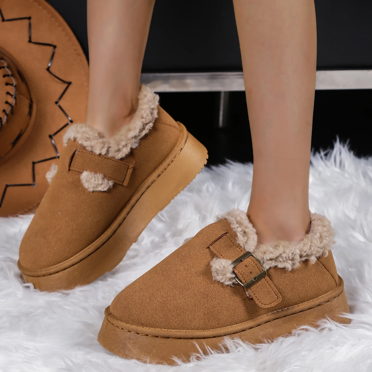 Women Boots 2024 New Winter Plush Fashion Retro Cotton Shoes Women Comfortable Flat Sole Platform Boots Women Zapatos De Mujer
Women Boots 2024 New Winter Plush Fashion Retro Cotton Shoes Women Comfortable Flat Sole Platform Boots Women Zapatos De Mujer