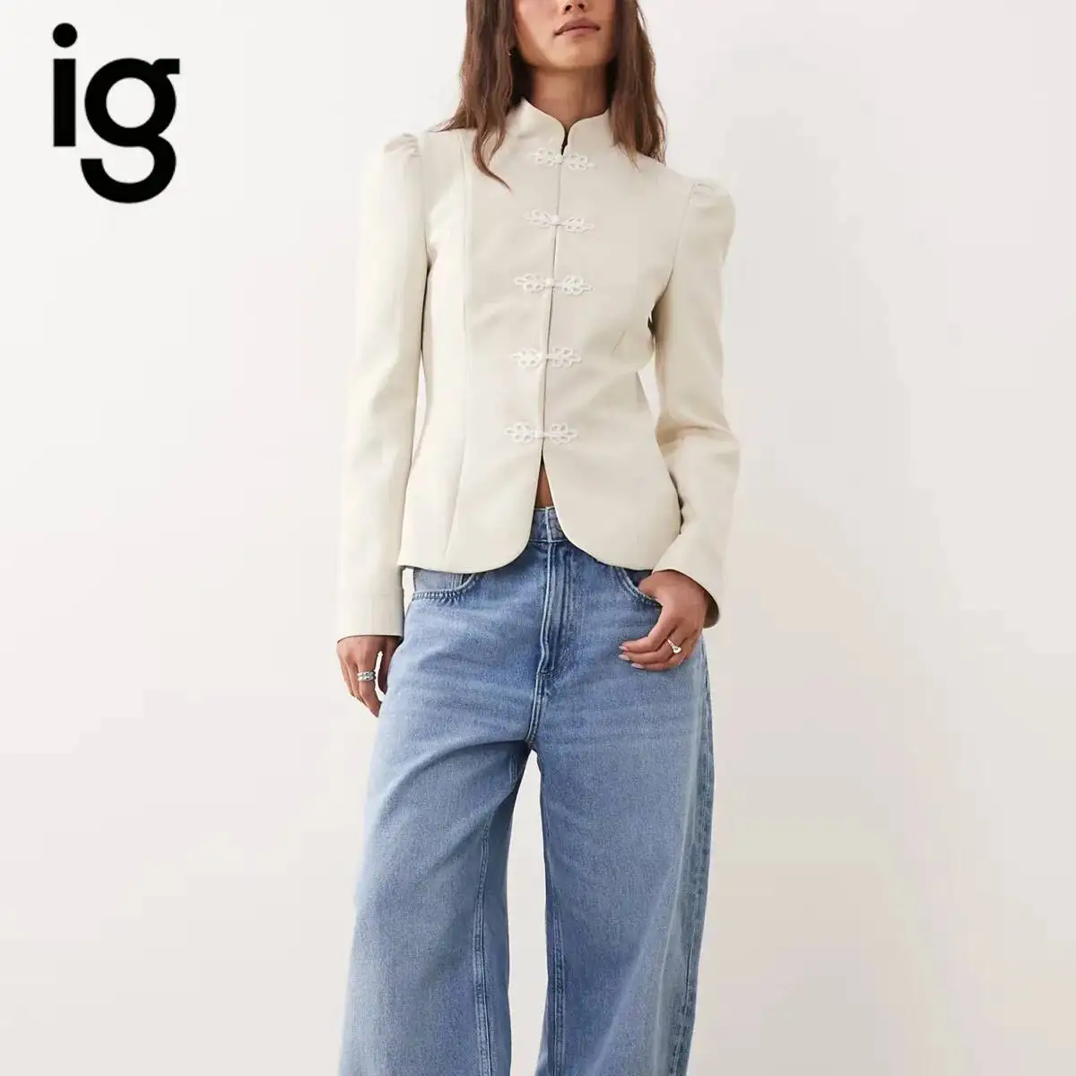 IG 2026 Women's New Chinese Style Fitted Waist Jacket, Mandarin Stand Collar Traditional Frog Buttons Puff Shoulder Long Sleeve
IG 2026 Women's New Chinese Style Fitted Waist Jacket, Mandarin Stand Collar Traditional Frog Buttons Puff Shoulder Long Sleeve